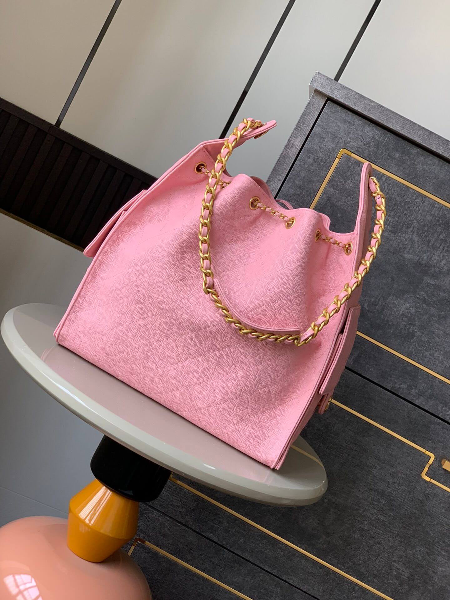 Chanel 25 Small - Medium Shoulder Handbag Grained Calfskin & Gold-Tone Metal - Image 54