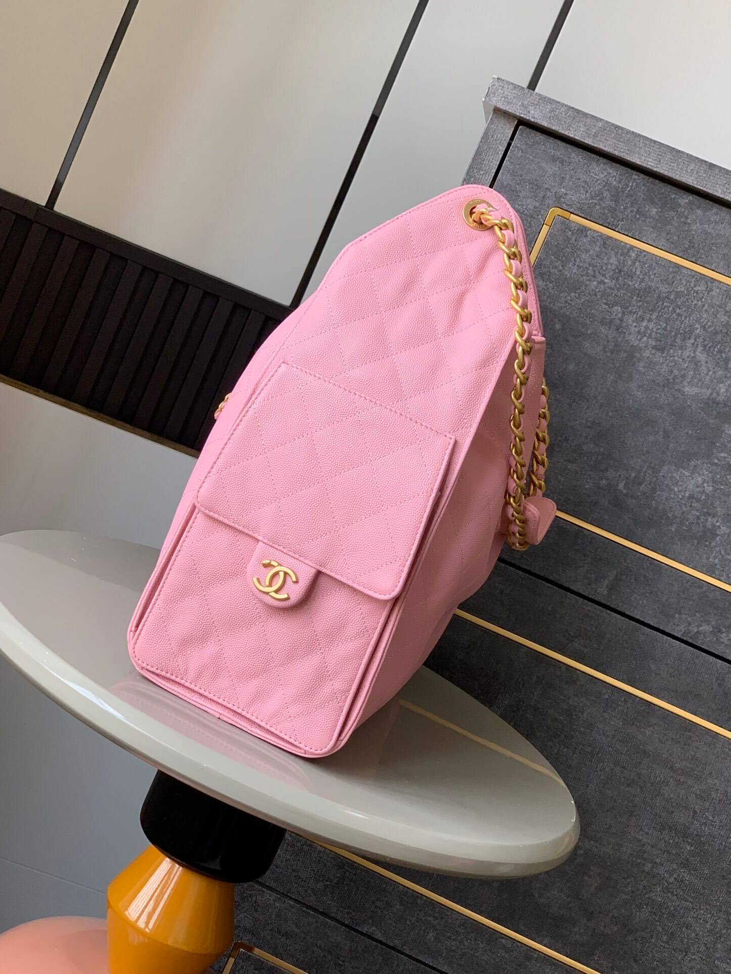 Chanel 25 Small - Medium Shoulder Handbag Grained Calfskin & Gold-Tone Metal - Image 60