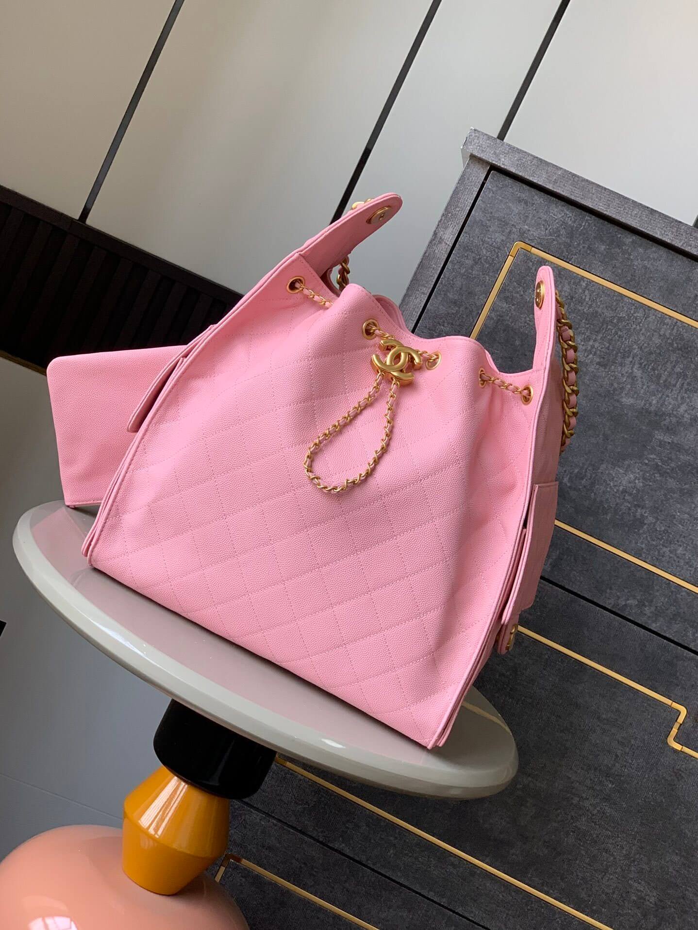 Chanel 25 Small - Medium Shoulder Handbag Grained Calfskin & Gold-Tone Metal - Image 53