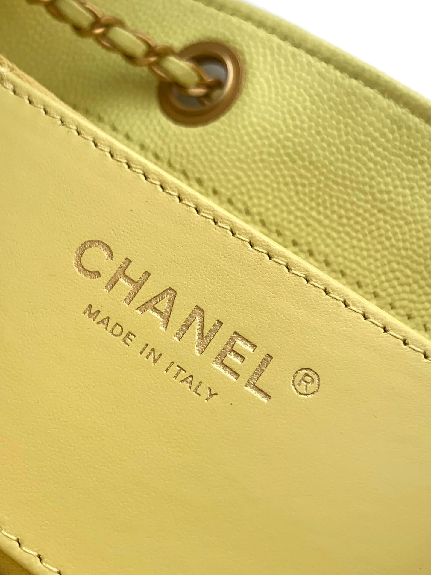 Chanel 25 Small - Medium Shoulder Handbag Grained Calfskin & Gold-Tone Metal - Image 48