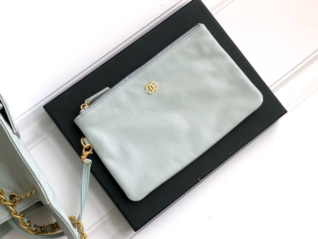 Chanel 25 Small - Medium Shoulder Handbag Grained Calfskin & Gold-Tone Metal - Image 141