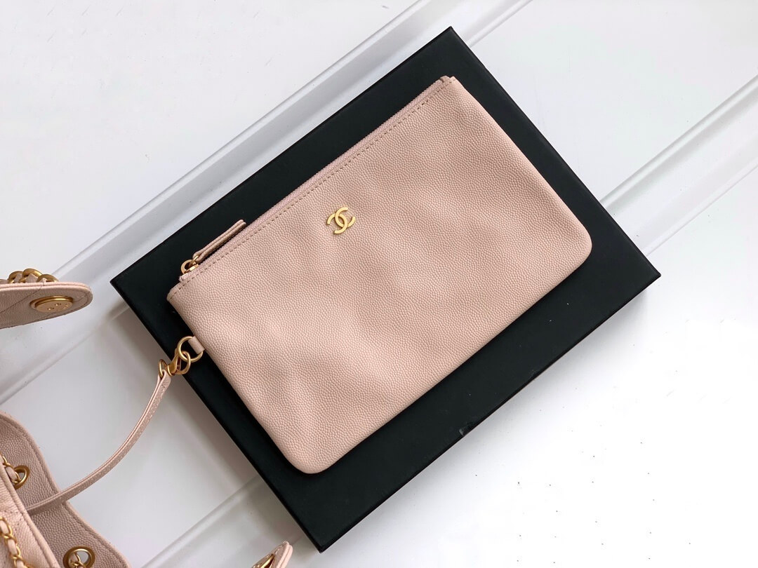 Chanel 25 Small - Medium Shoulder Handbag Grained Calfskin & Gold-Tone Metal - Image 104