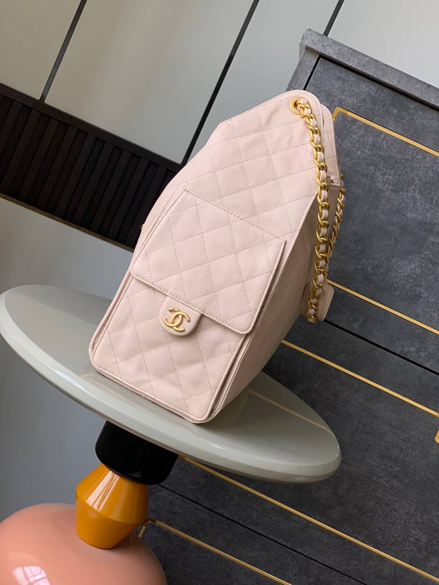 Chanel 25 Small - Medium Shoulder Handbag Grained Calfskin & Gold-Tone Metal - Image 105