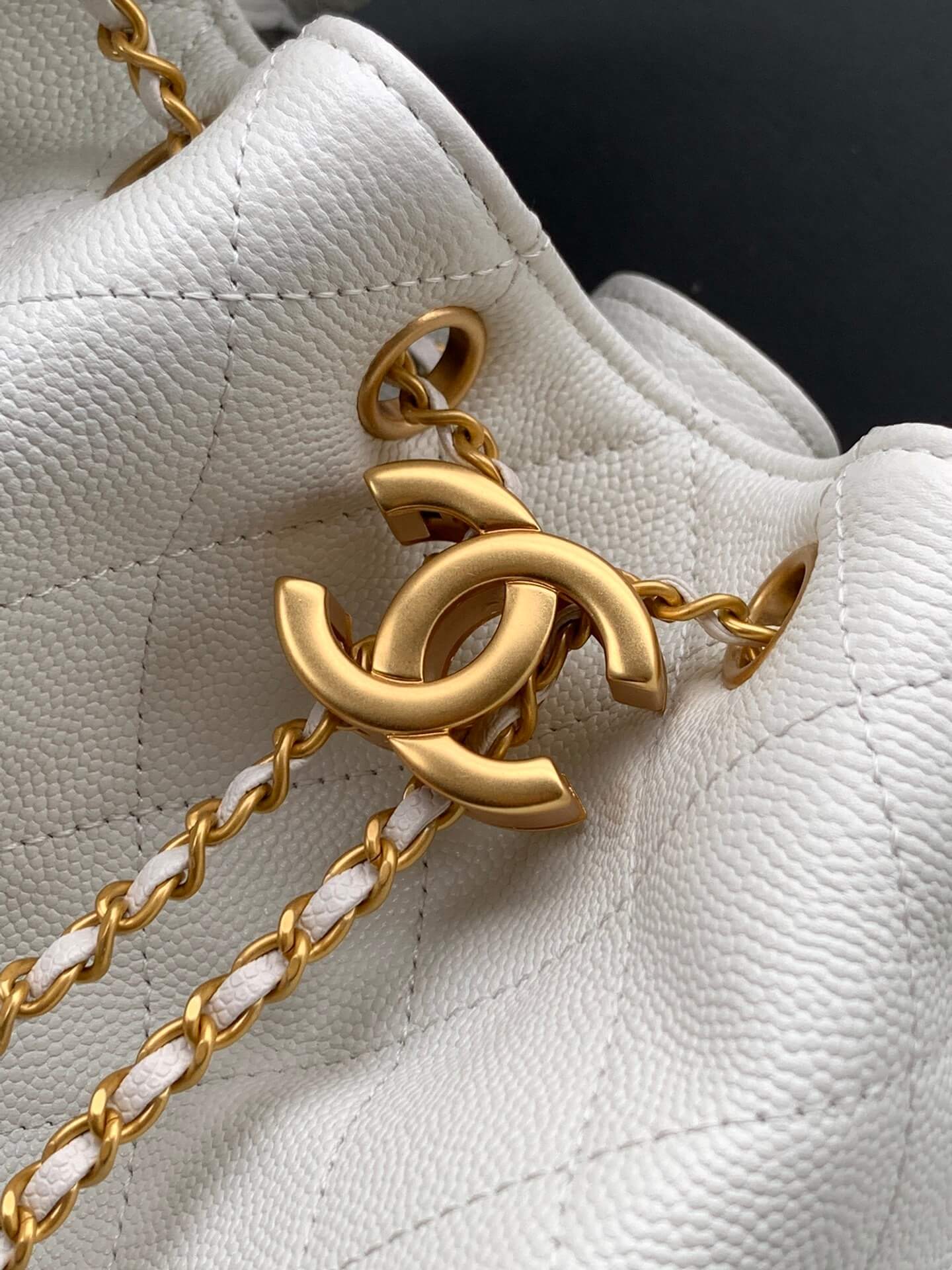 Chanel 25 Small - Medium Shoulder Handbag Grained Calfskin & Gold-Tone Metal - Image 22