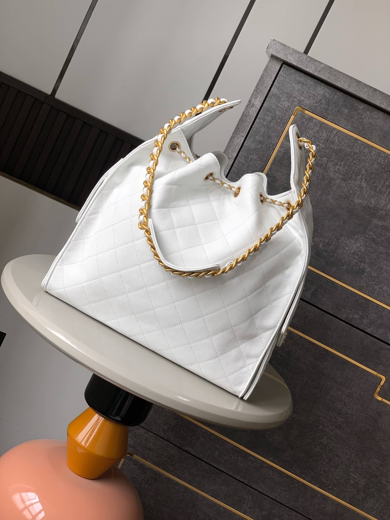 Chanel 25 Small - Medium Shoulder Handbag Grained Calfskin & Gold-Tone Metal - Image 19