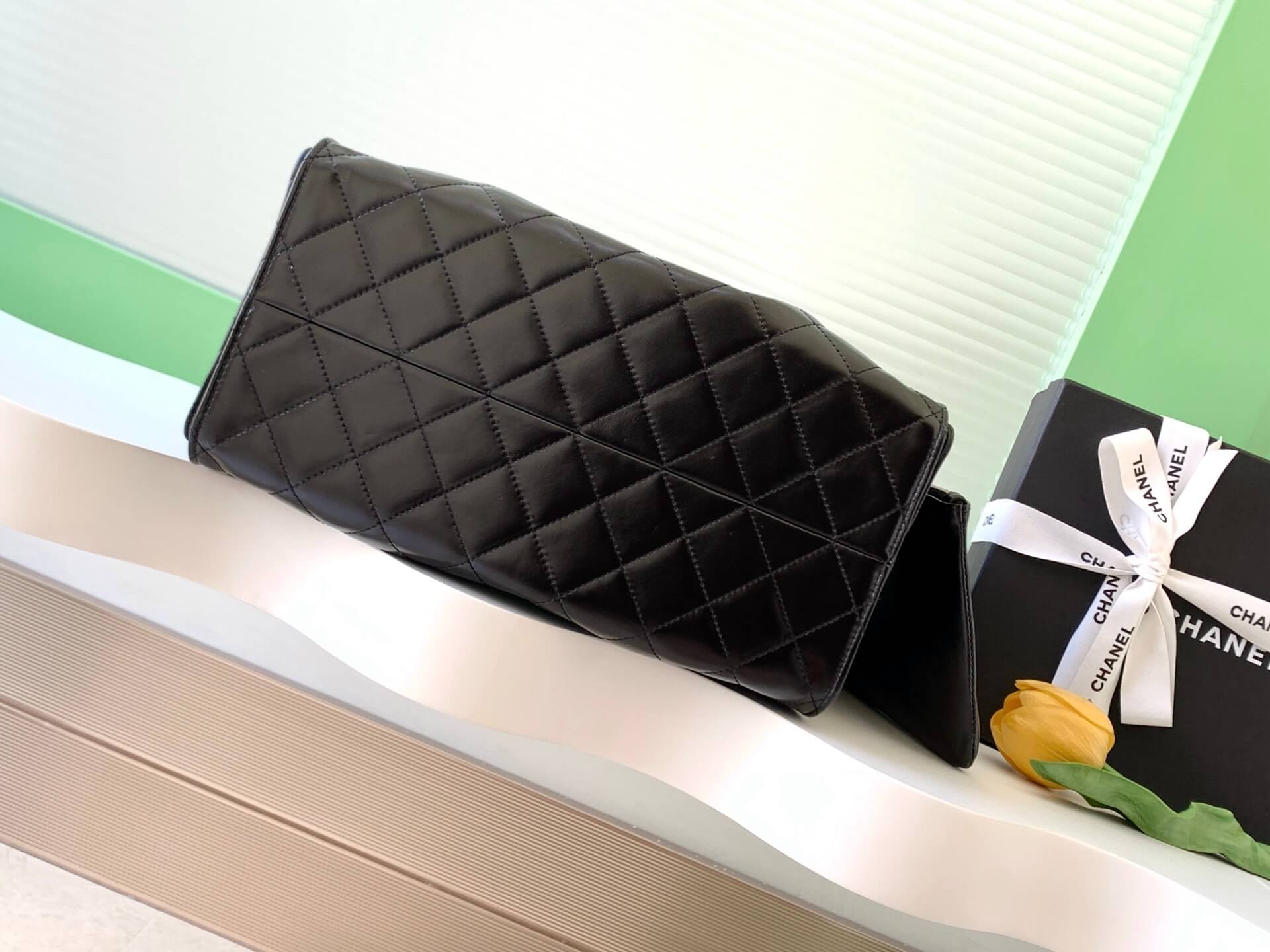 Chanel 25 Small - Medium Shoulder Handbag Shiny Crumpled Calfskin, Gold/Silver-Tone & Ruthenium-Finish Metal Black - Image 9