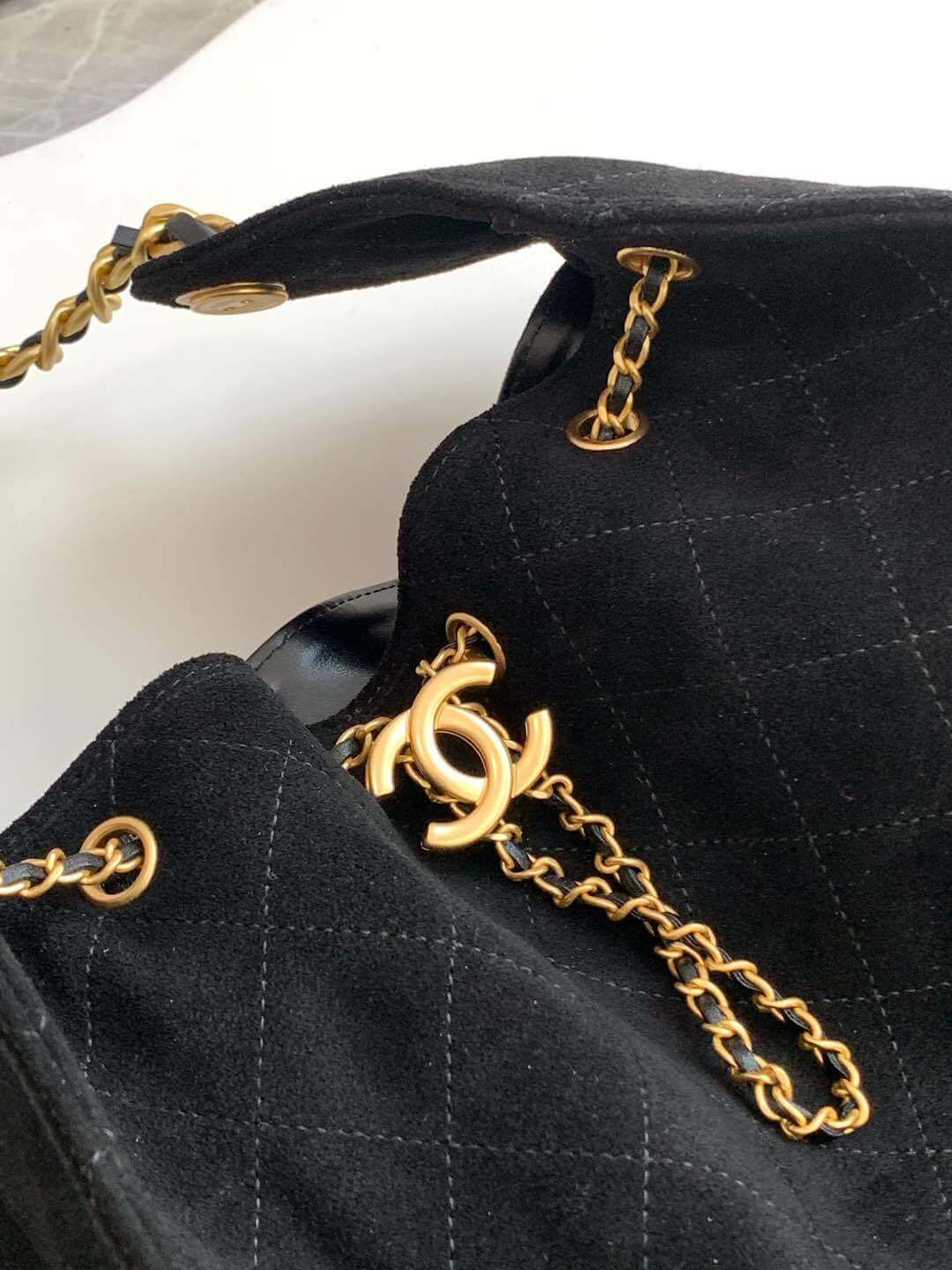 Chanel 25 Small - Medium Shoulder Handbag Suede Calfskin & Gold Metal - Image 32
