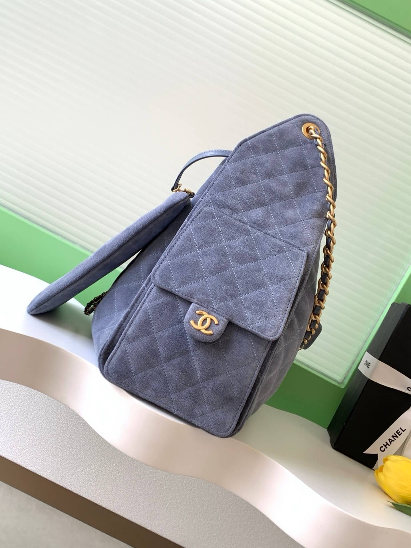 Chanel 25 Small - Medium Shoulder Handbag Suede Calfskin & Gold Metal - Image 106