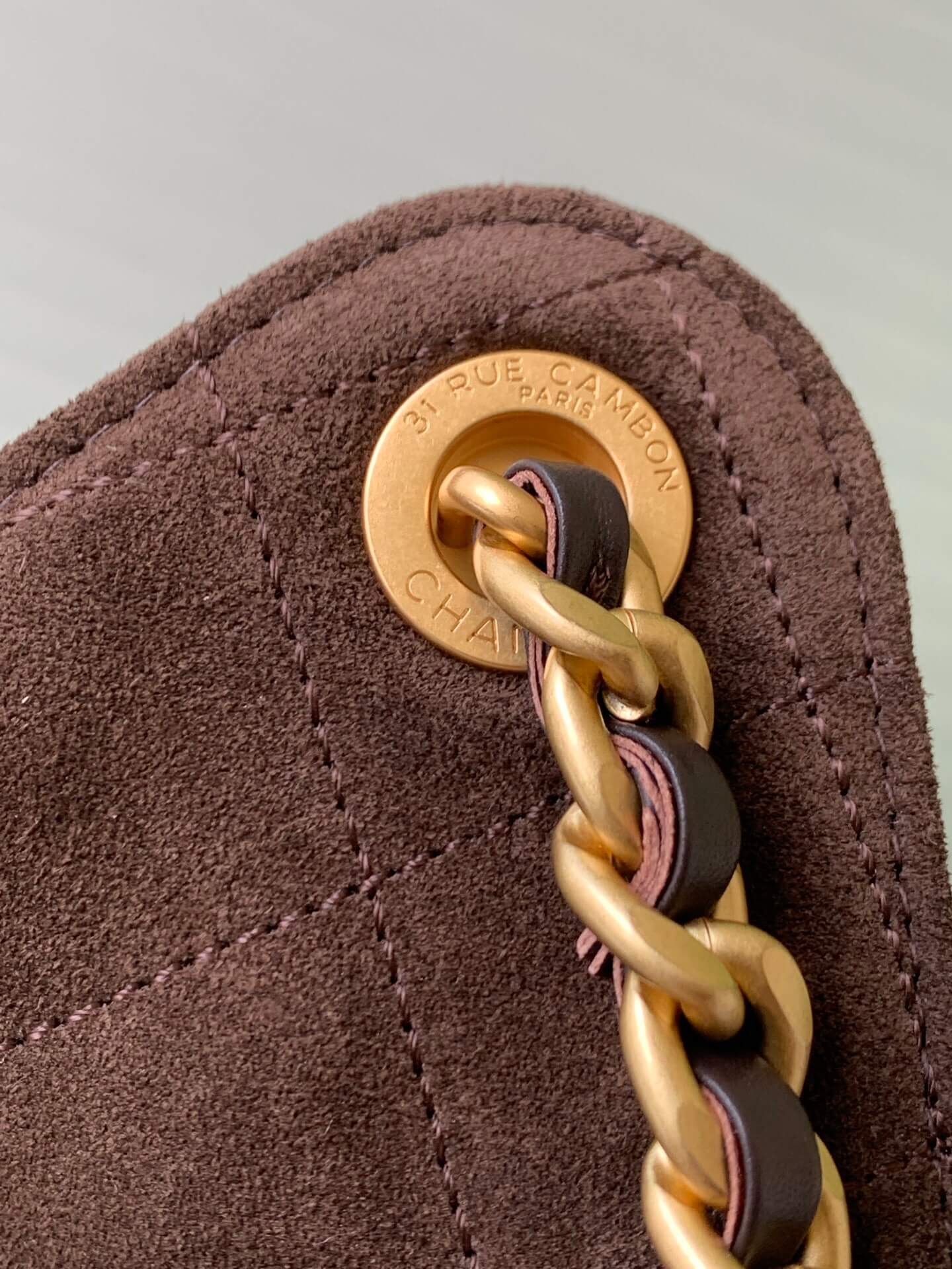 Chanel 25 Small - Medium Shoulder Handbag Suede Calfskin & Gold Metal - Image 196