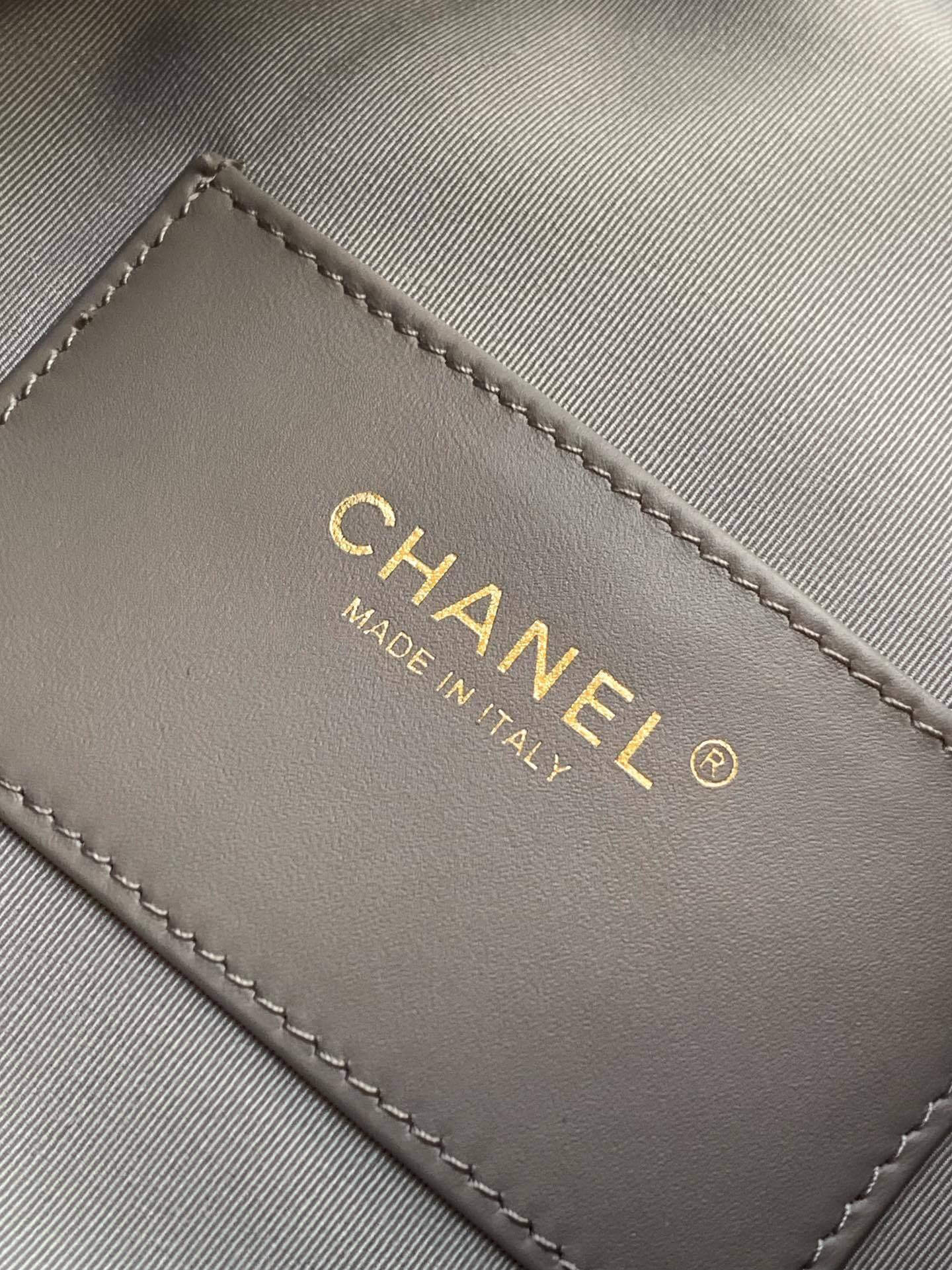 Chanel 25 Small - Medium Shoulder Handbag Suede Calfskin & Gold Metal - Image 120