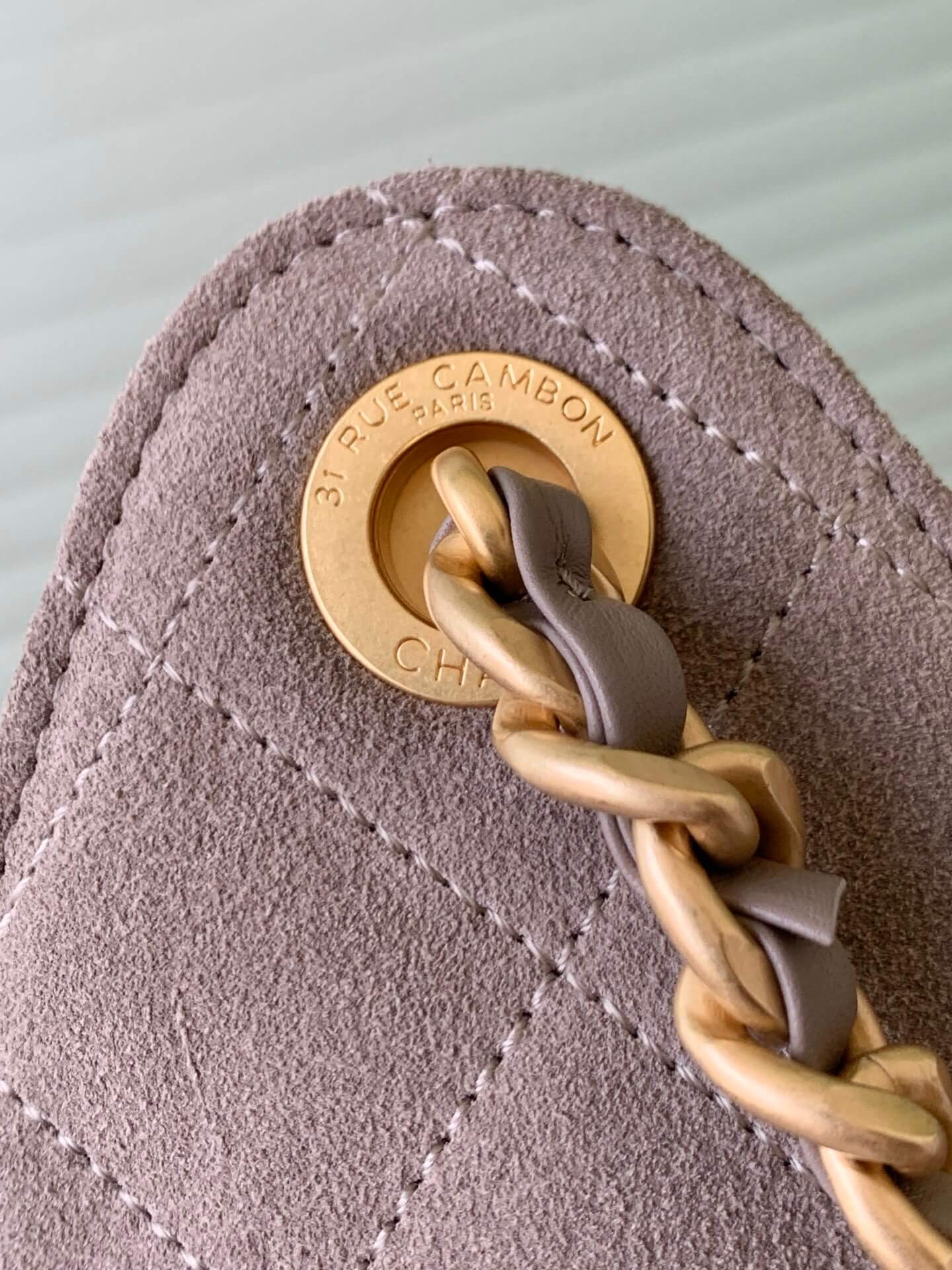 Chanel 25 Small - Medium Shoulder Handbag Suede Calfskin & Gold Metal - Image 177