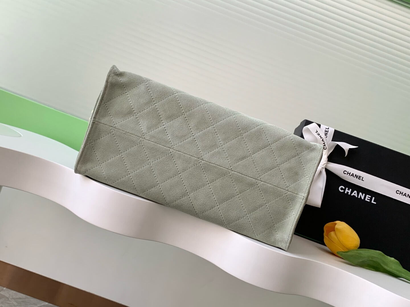 Chanel 25 Small - Medium Shoulder Handbag Suede Calfskin & Gold Metal - Image 89