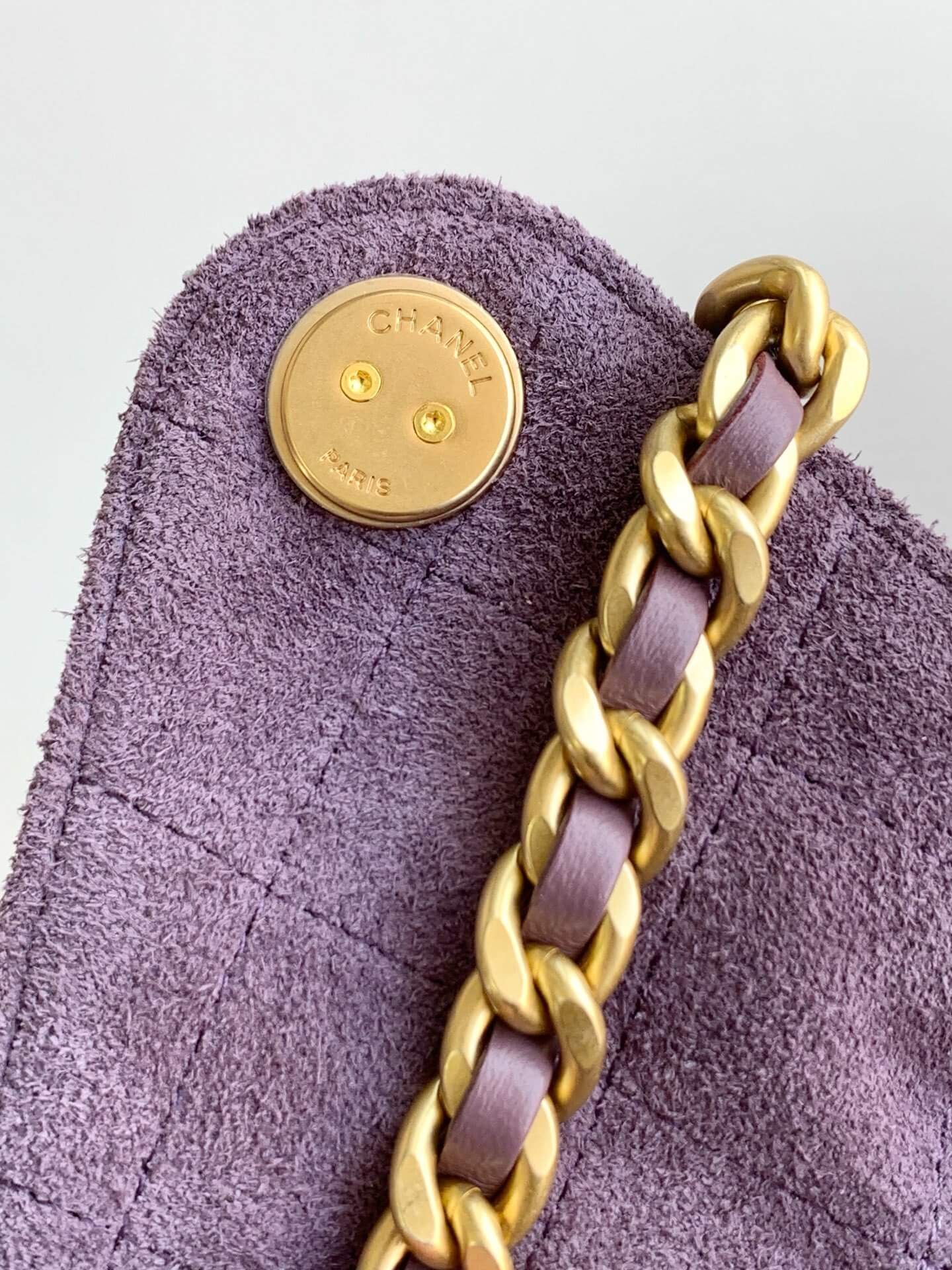 Chanel 25 Small - Medium Shoulder Handbag Suede Calfskin & Gold Metal - Image 15