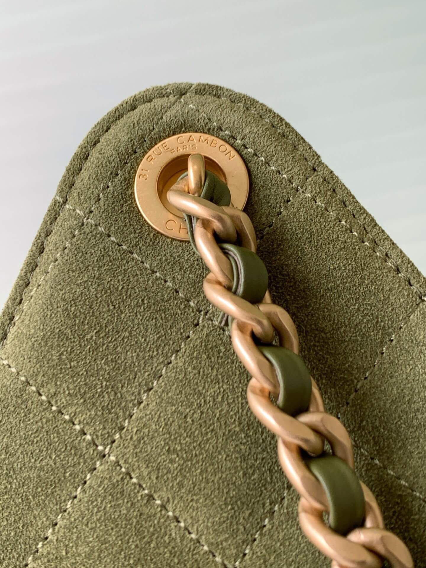 Chanel 25 Small - Medium Shoulder Handbag Suede Calfskin & Gold Metal - Image 159