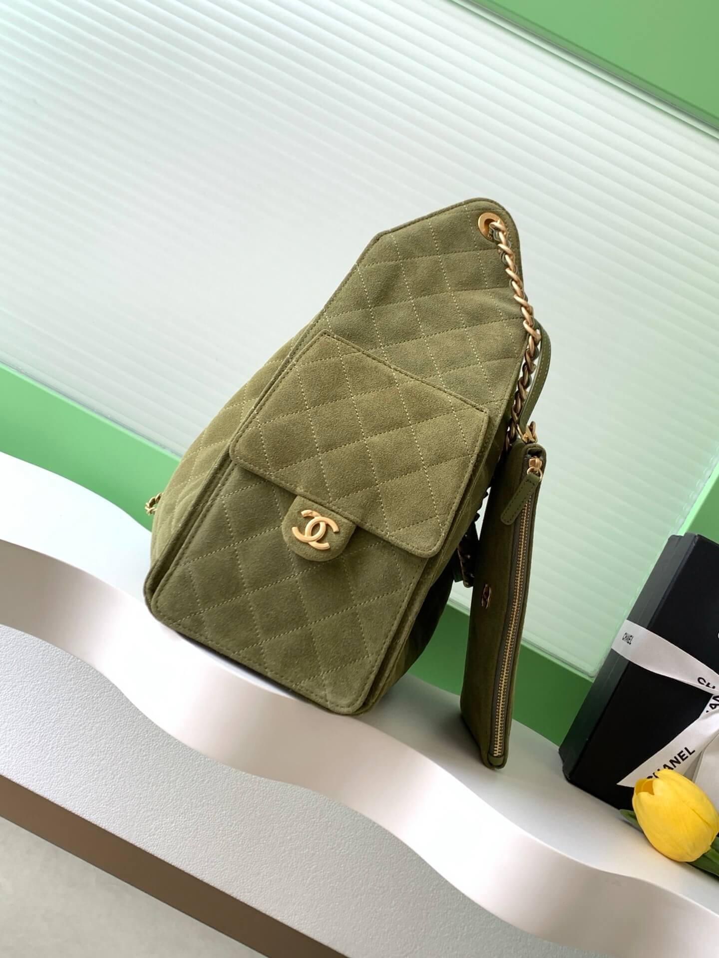 Chanel 25 Small - Medium Shoulder Handbag Suede Calfskin & Gold Metal - Image 160