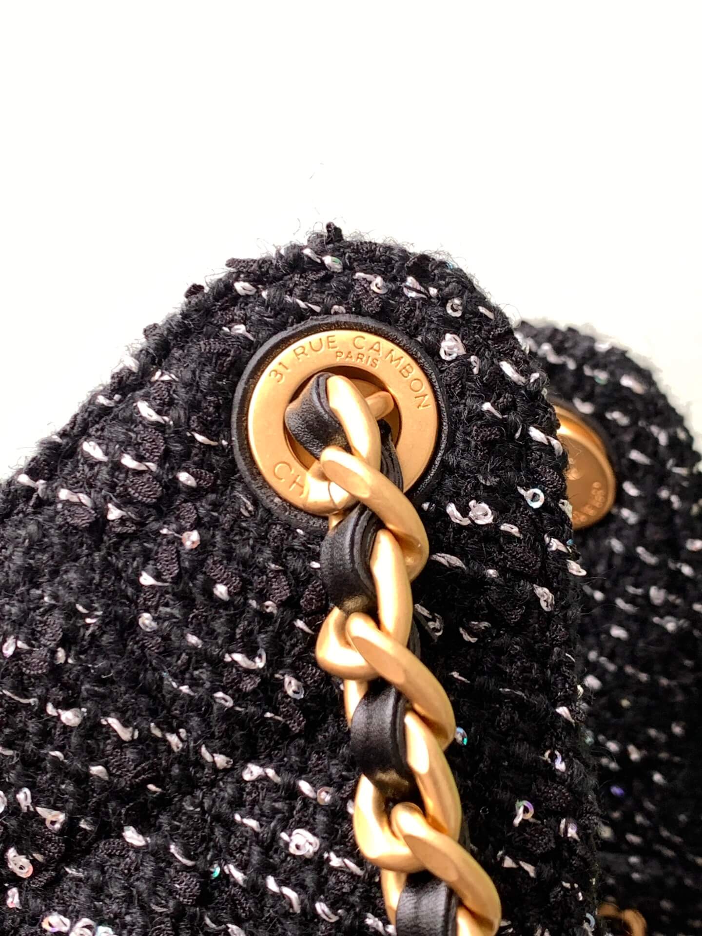 Chanel 25 Hobo Tweed Sequined Aged Gold-tone Metal Hardware Shoulder Bag - Image 7