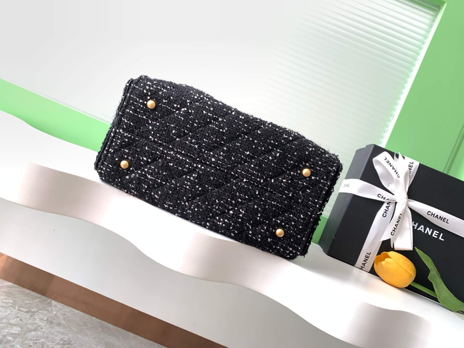 Chanel 25 Hobo Tweed Sequined Aged Gold-tone Metal Hardware Shoulder Bag - Image 9