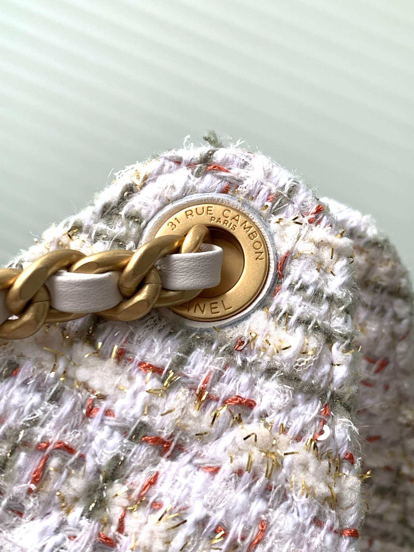 Chanel 25 Hobo Tweed Sequined Aged Gold-tone Metal Hardware Shoulder Bag - Image 25