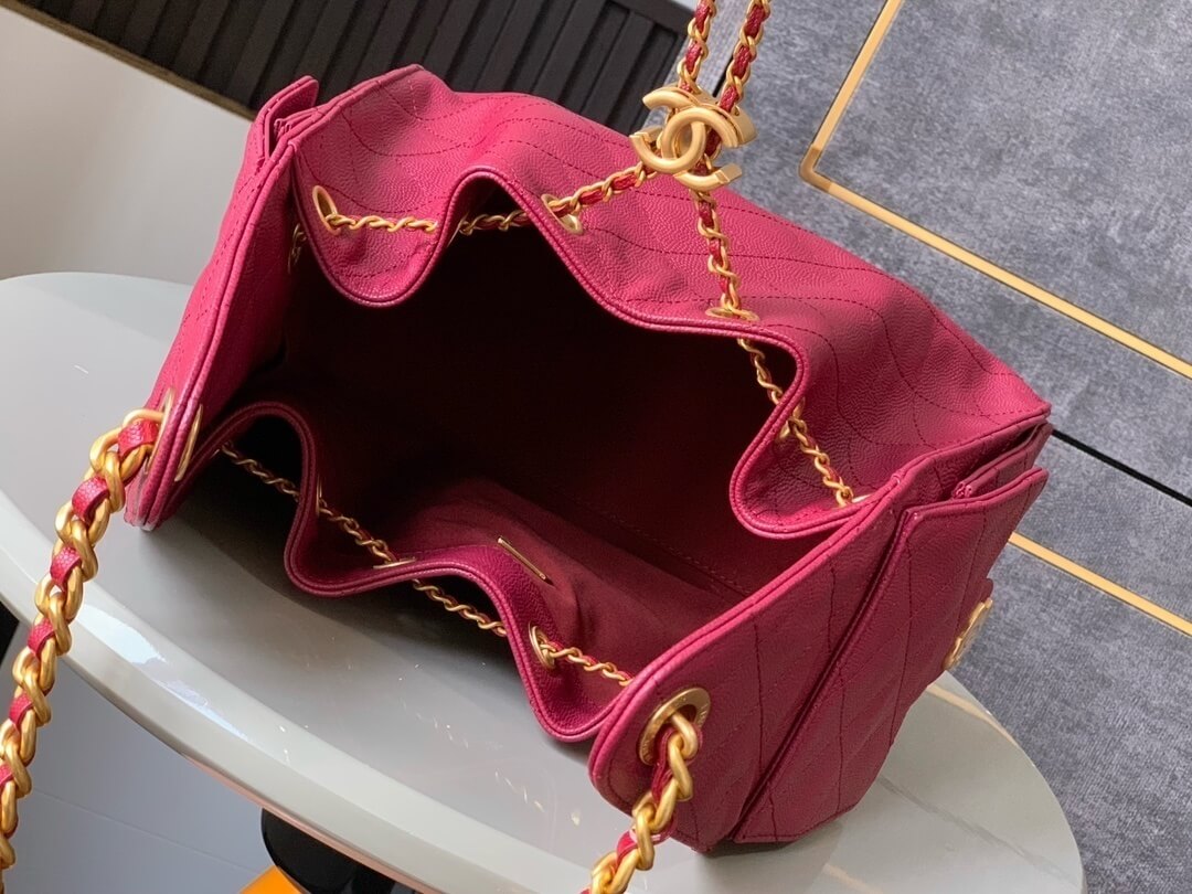 Chanel 25 Small - Medium Shoulder Handbag Grained Calfskin & Gold-Tone Metal - Image 29