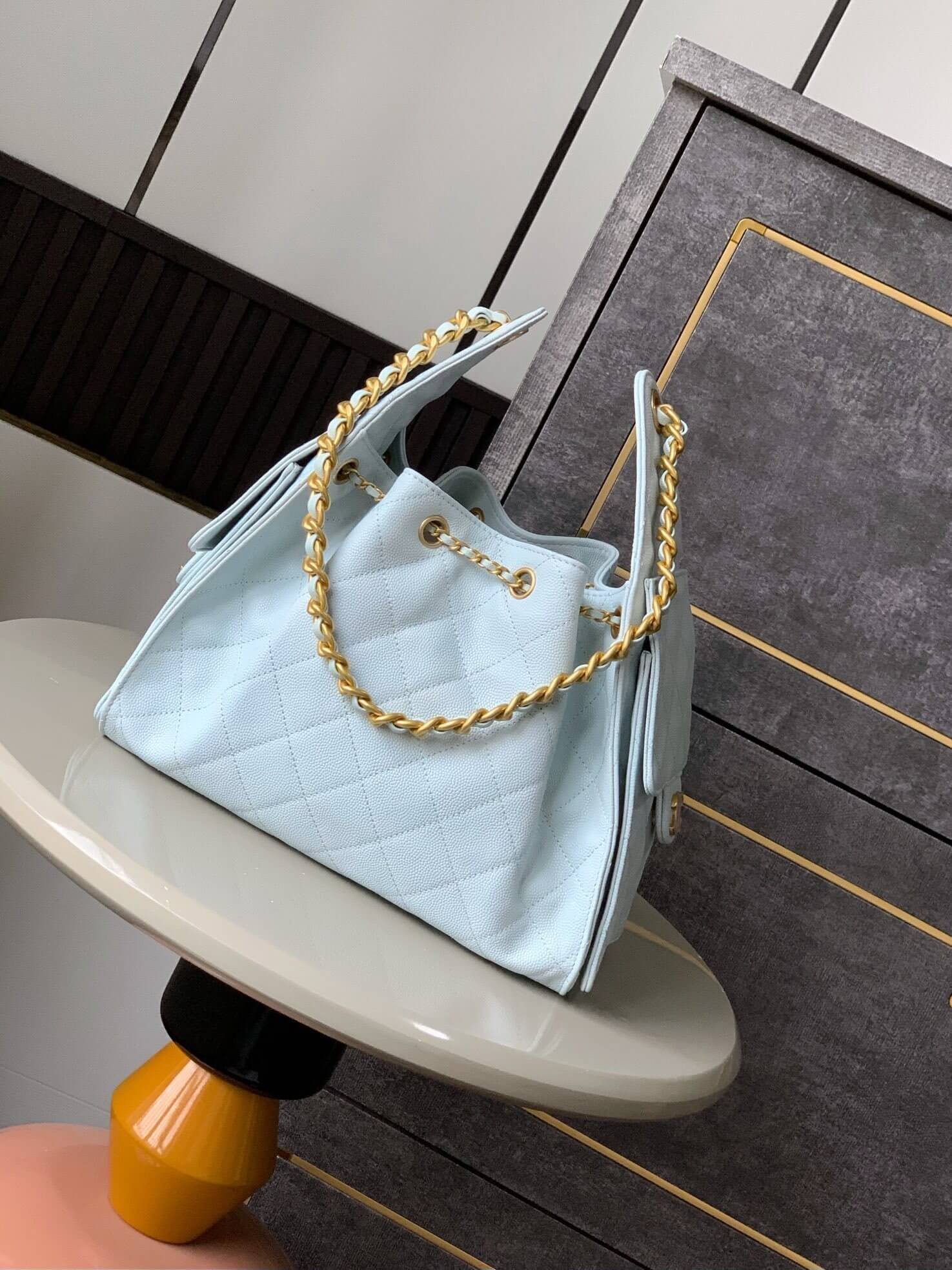 Chanel 25 Small - Medium Shoulder Handbag Grained Calfskin & Gold-Tone Metal - Image 72