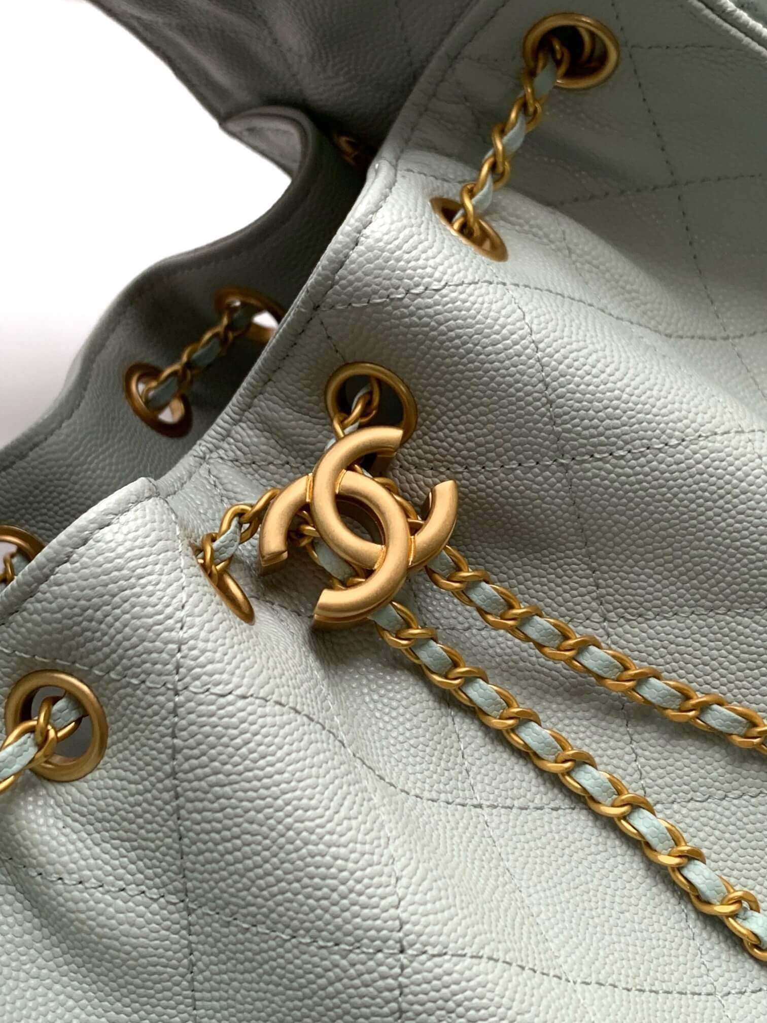 Chanel 25 Small - Medium Shoulder Handbag Grained Calfskin & Gold-Tone Metal - Image 129