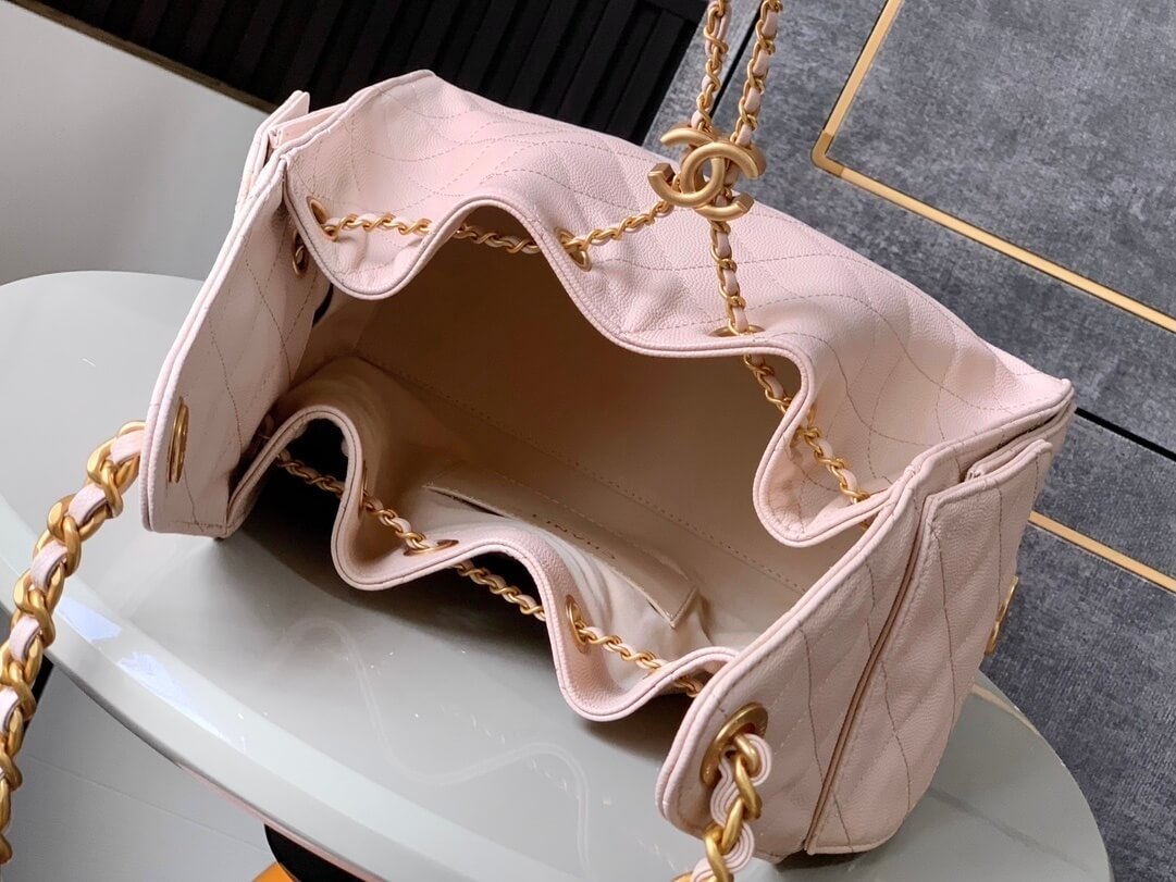 Chanel 25 Small - Medium Shoulder Handbag Grained Calfskin & Gold-Tone Metal - Image 91