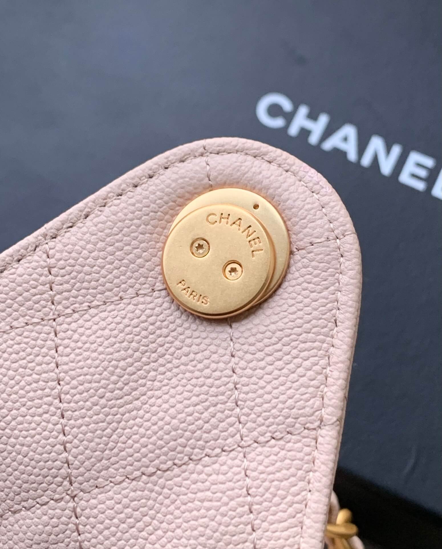 Chanel 25 Small - Medium Shoulder Handbag Grained Calfskin & Gold-Tone Metal - Image 95