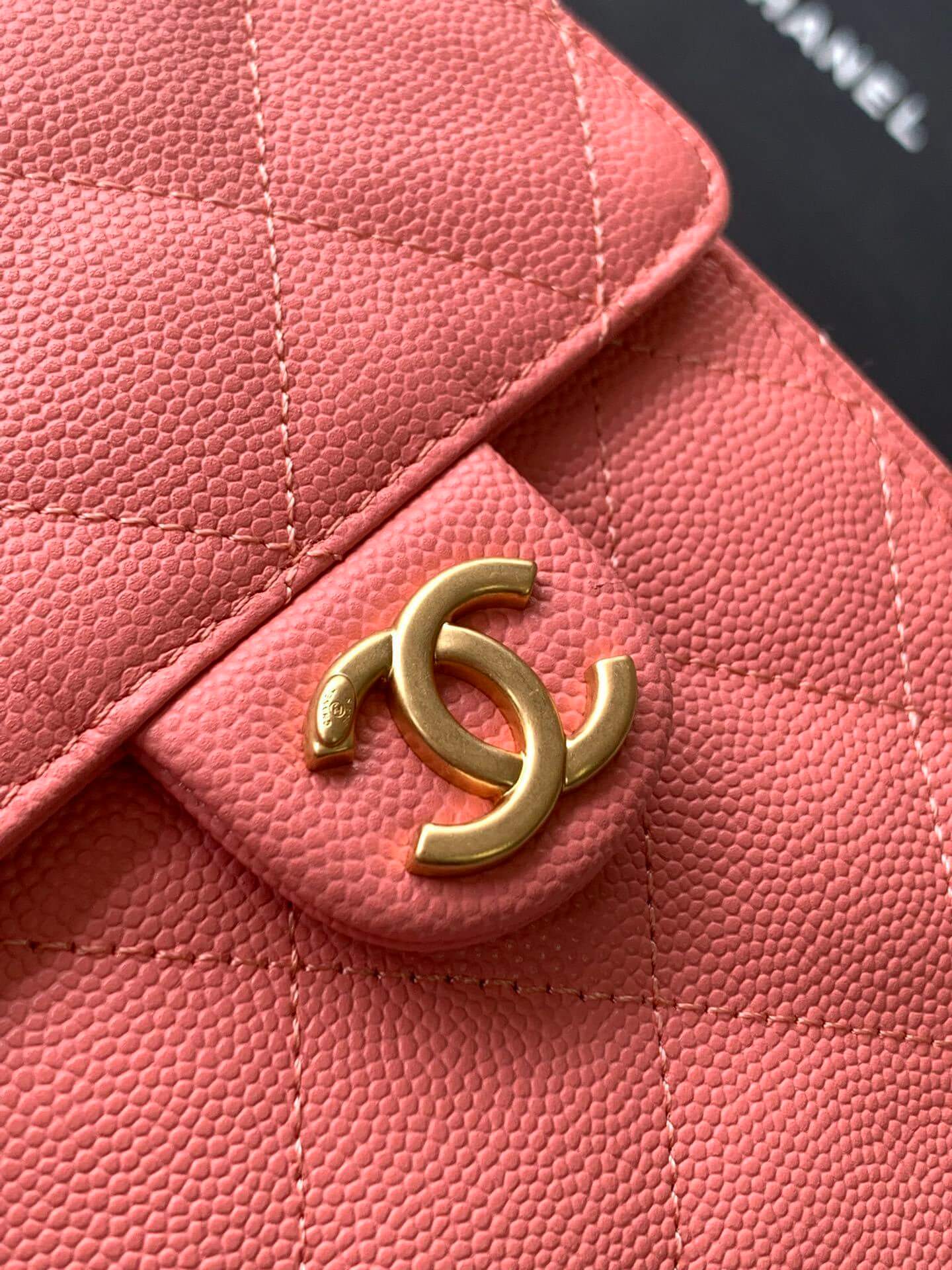 Chanel 25 Small - Medium Shoulder Handbag Grained Calfskin & Gold-Tone Metal - Image 67