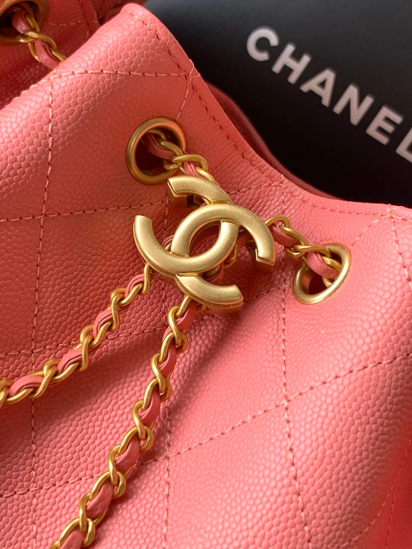 Chanel 25 Small - Medium Shoulder Handbag Grained Calfskin & Gold-Tone Metal - Image 66