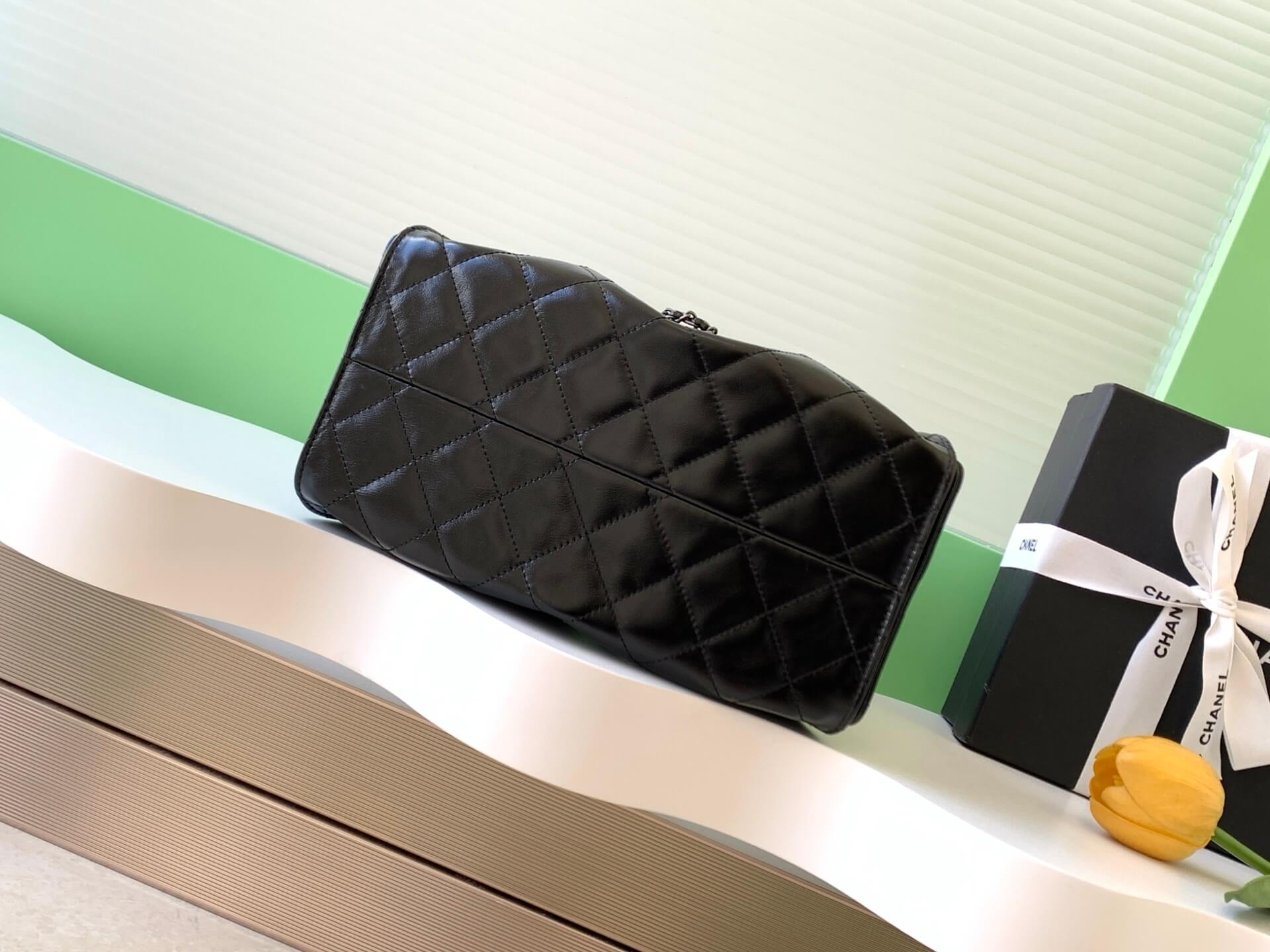 Chanel 25 Small - Medium Shoulder Handbag Shiny Crumpled Calfskin, Gold/Silver-Tone & Ruthenium-Finish Metal Black - Image 17