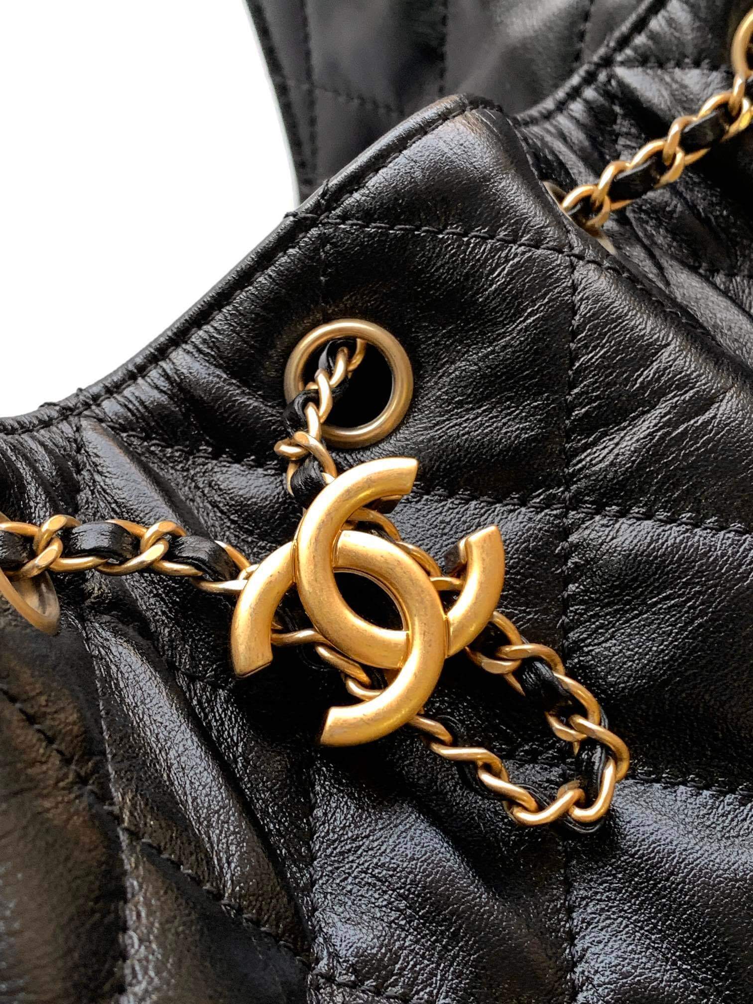 Chanel 25 Small - Medium Shoulder Handbag Shiny Crumpled Calfskin, Gold-Tone & Ruthenium-Finish Metal Black - Image 14