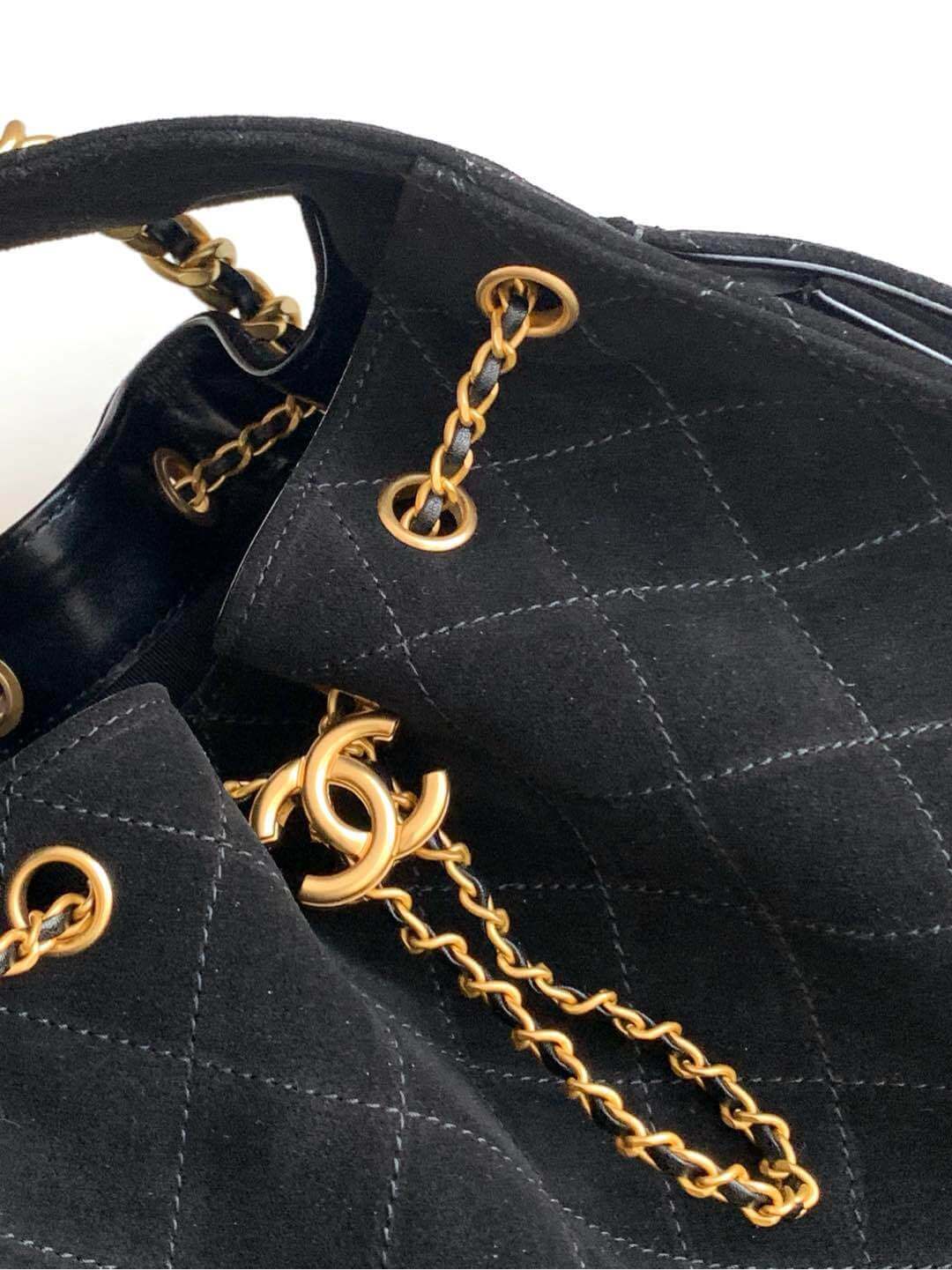 Chanel 25 Small - Medium Shoulder Handbag Suede Calfskin & Gold Metal - Image 23