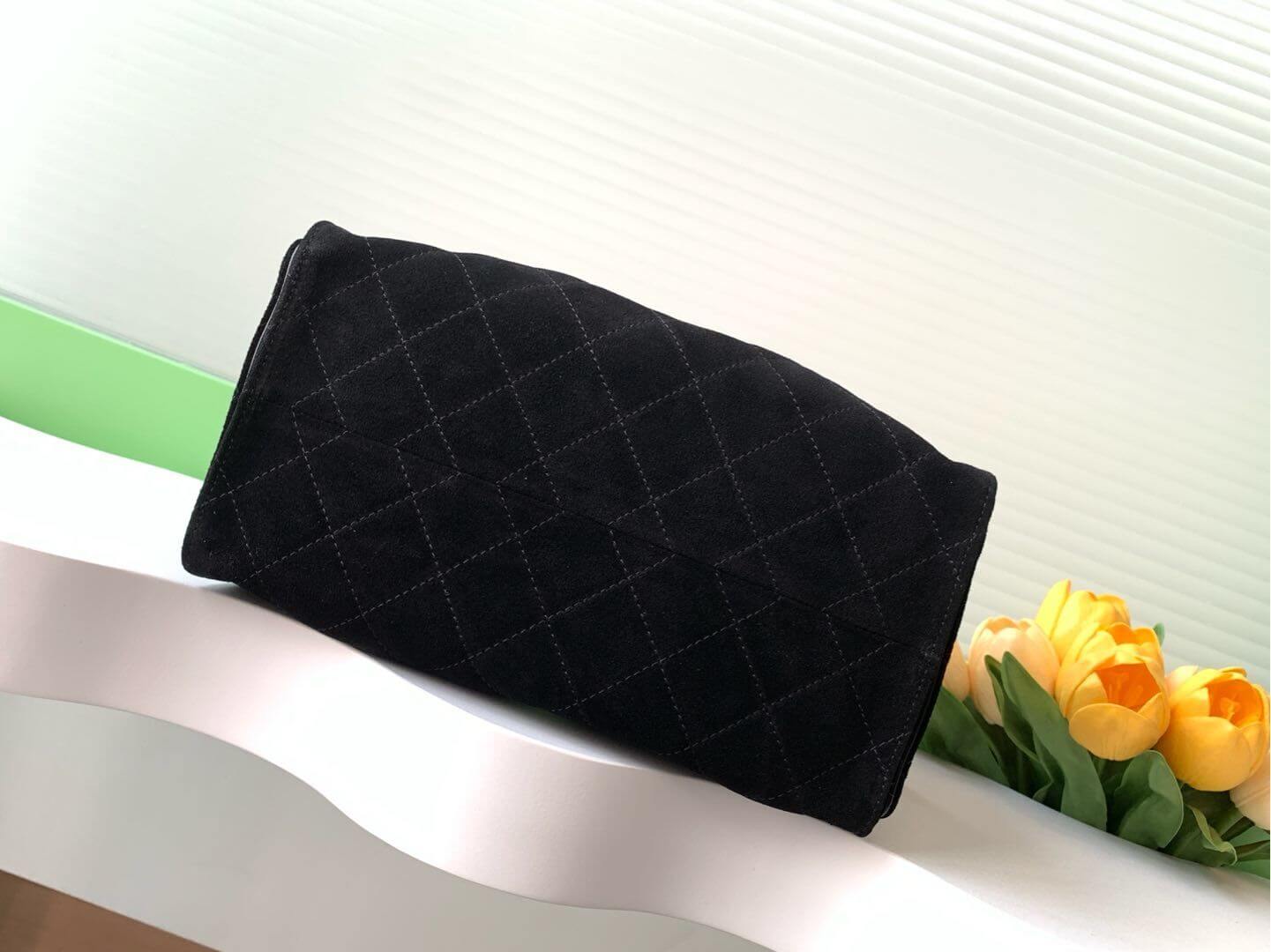 Chanel 25 Small - Medium Shoulder Handbag Suede Calfskin & Gold Metal - Image 27