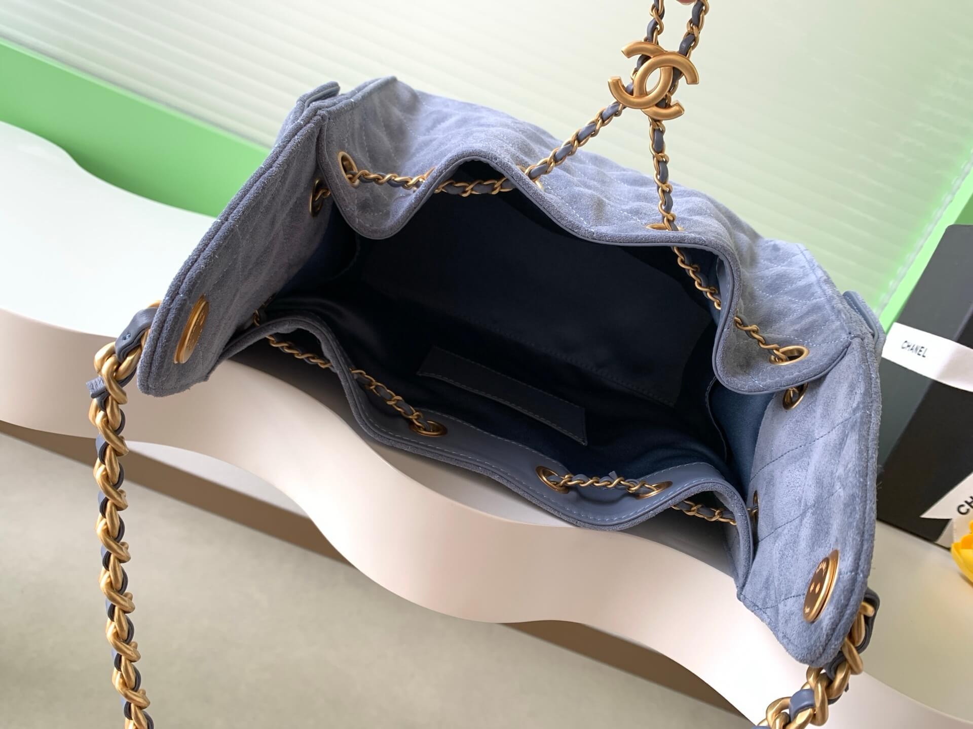 Chanel 25 Small - Medium Shoulder Handbag Suede Calfskin & Gold Metal - Image 92