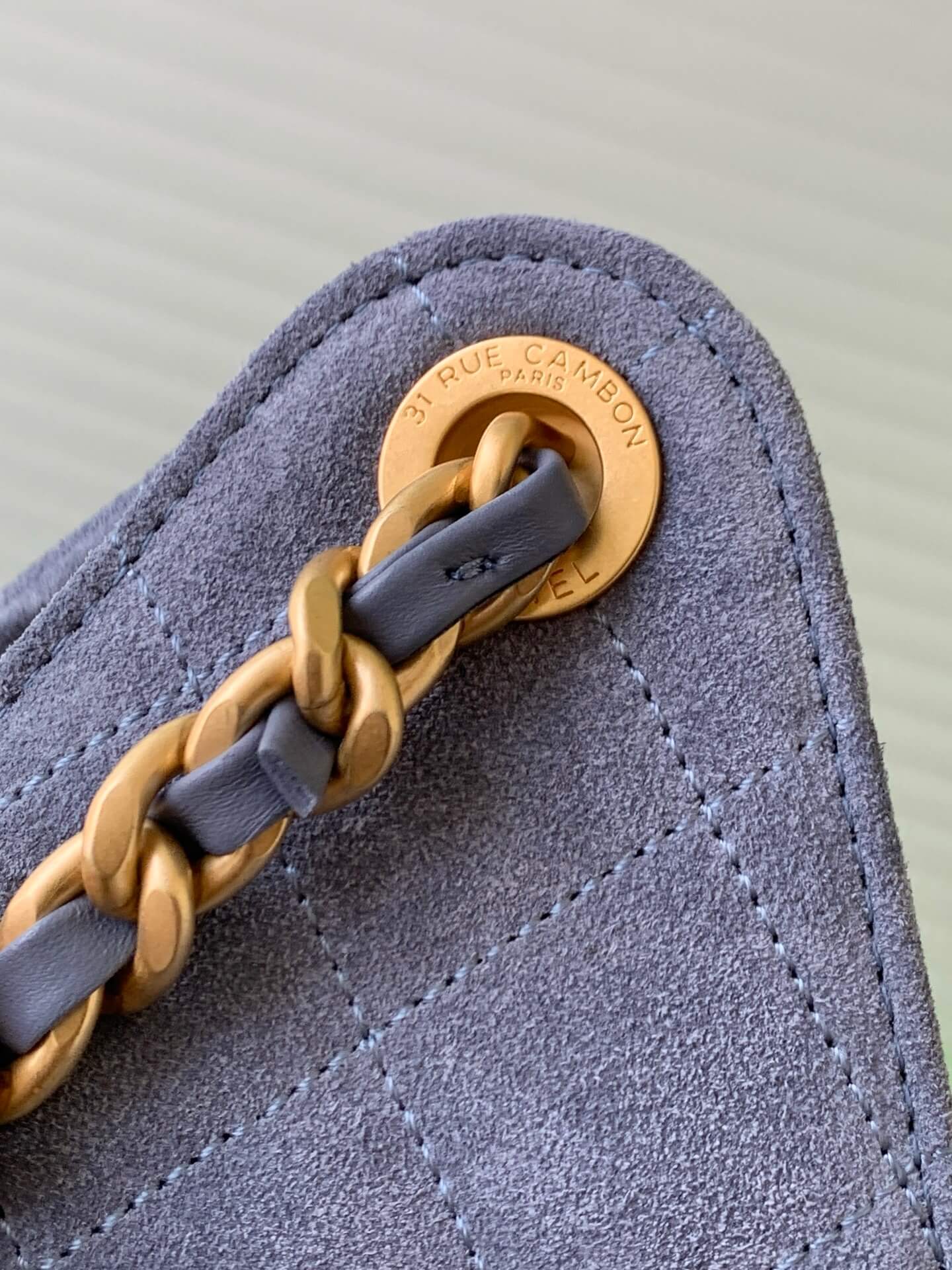 Chanel 25 Small - Medium Shoulder Handbag Suede Calfskin & Gold Metal - Image 96