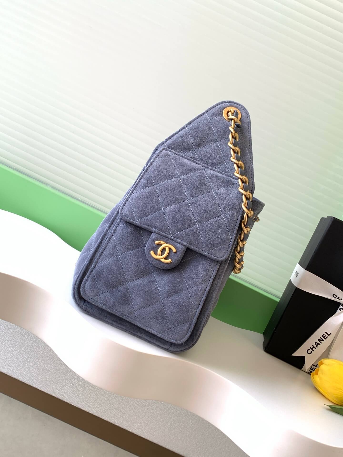Chanel 25 Small - Medium Shoulder Handbag Suede Calfskin & Gold Metal - Image 97