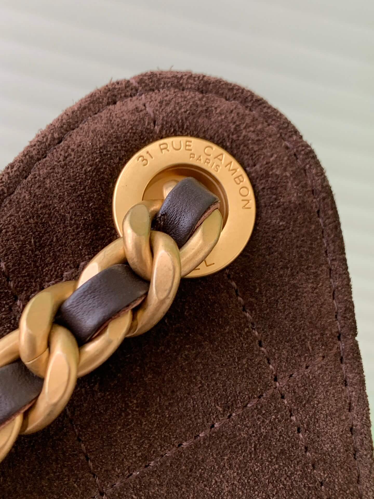 Chanel 25 Small - Medium Shoulder Handbag Suede Calfskin & Gold Metal - Image 185