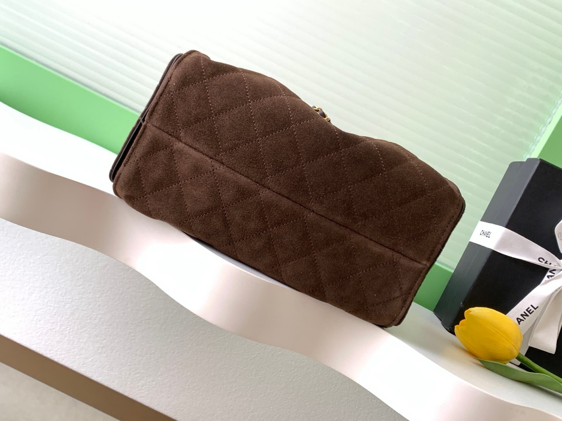 Chanel 25 Small - Medium Shoulder Handbag Suede Calfskin & Gold Metal - Image 188