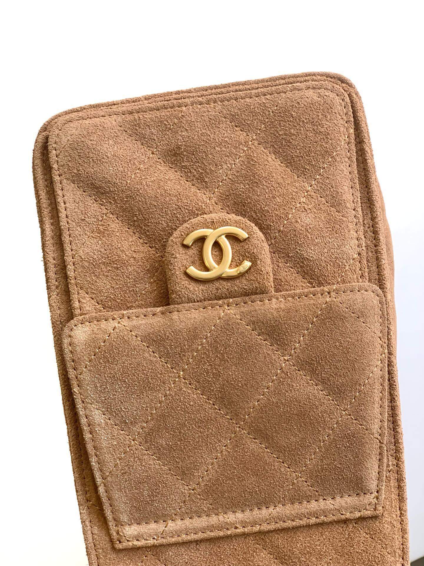 Chanel 25 Small - Medium Shoulder Handbag Suede Calfskin & Gold Metal - Image 43