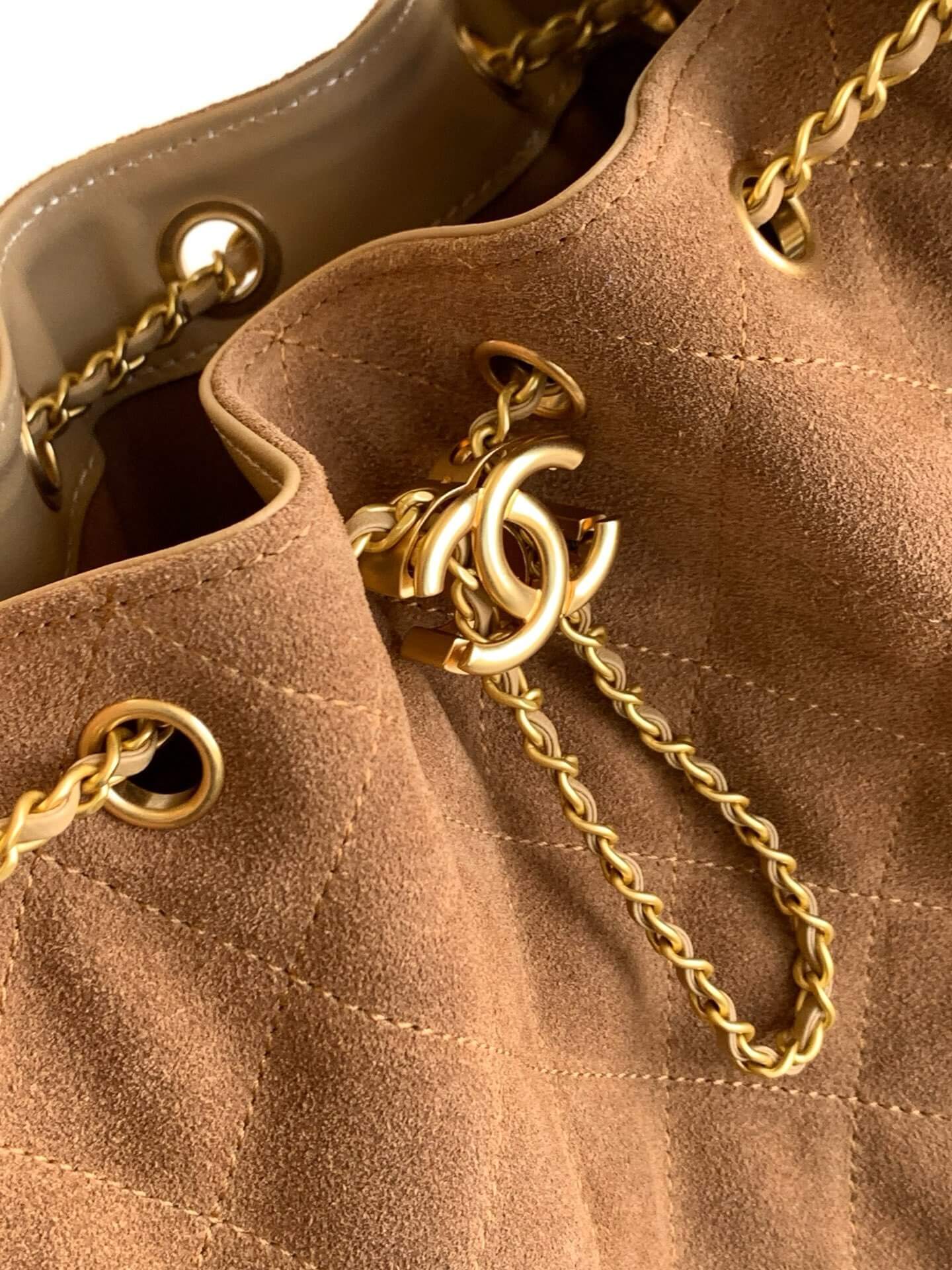 Chanel 25 Small - Medium Shoulder Handbag Suede Calfskin & Gold Metal - Image 41