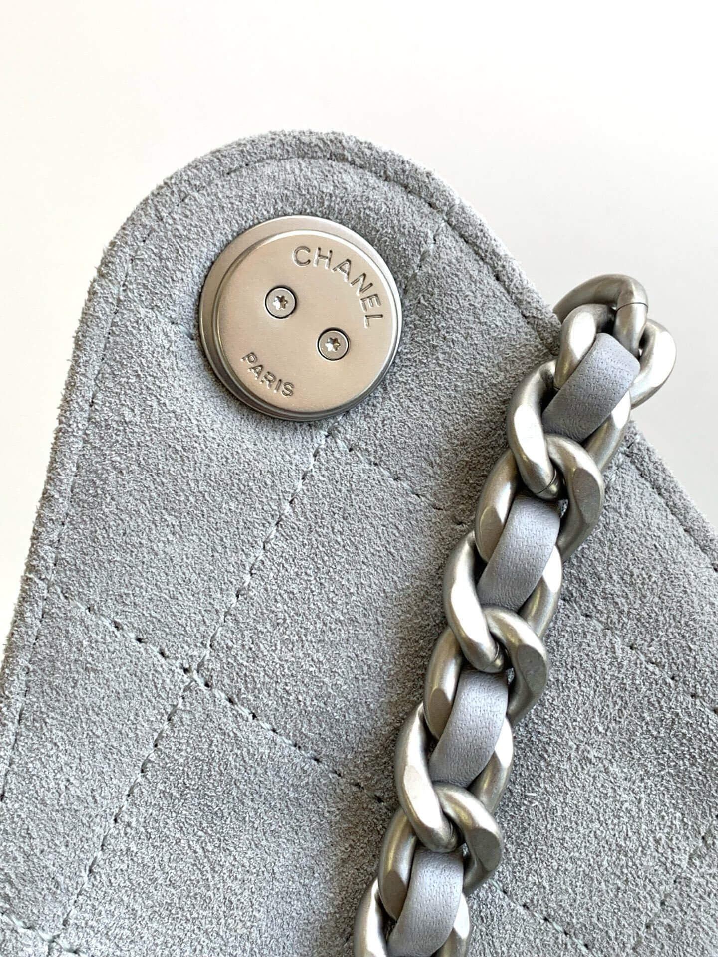 Chanel 25 Small - Medium Shoulder Handbag Suede Calfskin & Gold Metal - Image 59