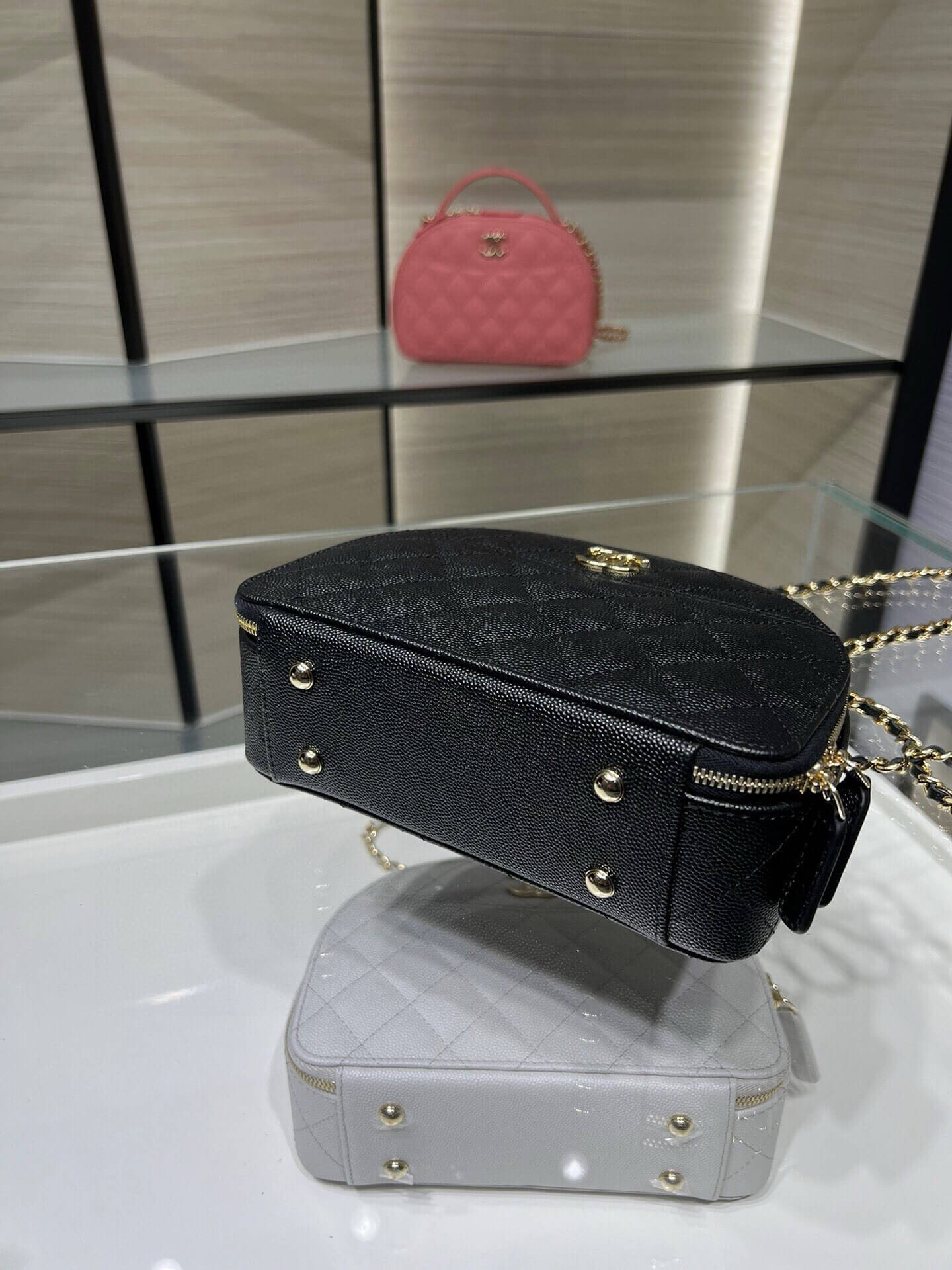 Chanel 25C Top Handle Chain Vanity Case Grained Calfskin Caviar Leather Shoulder Crossbody Handbag - Image 8