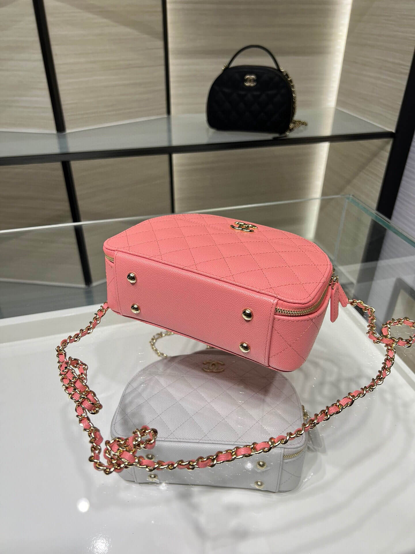 Chanel 25C Top Handle Chain Vanity Case Grained Calfskin Caviar Leather Shoulder Crossbody Handbag - Image 36