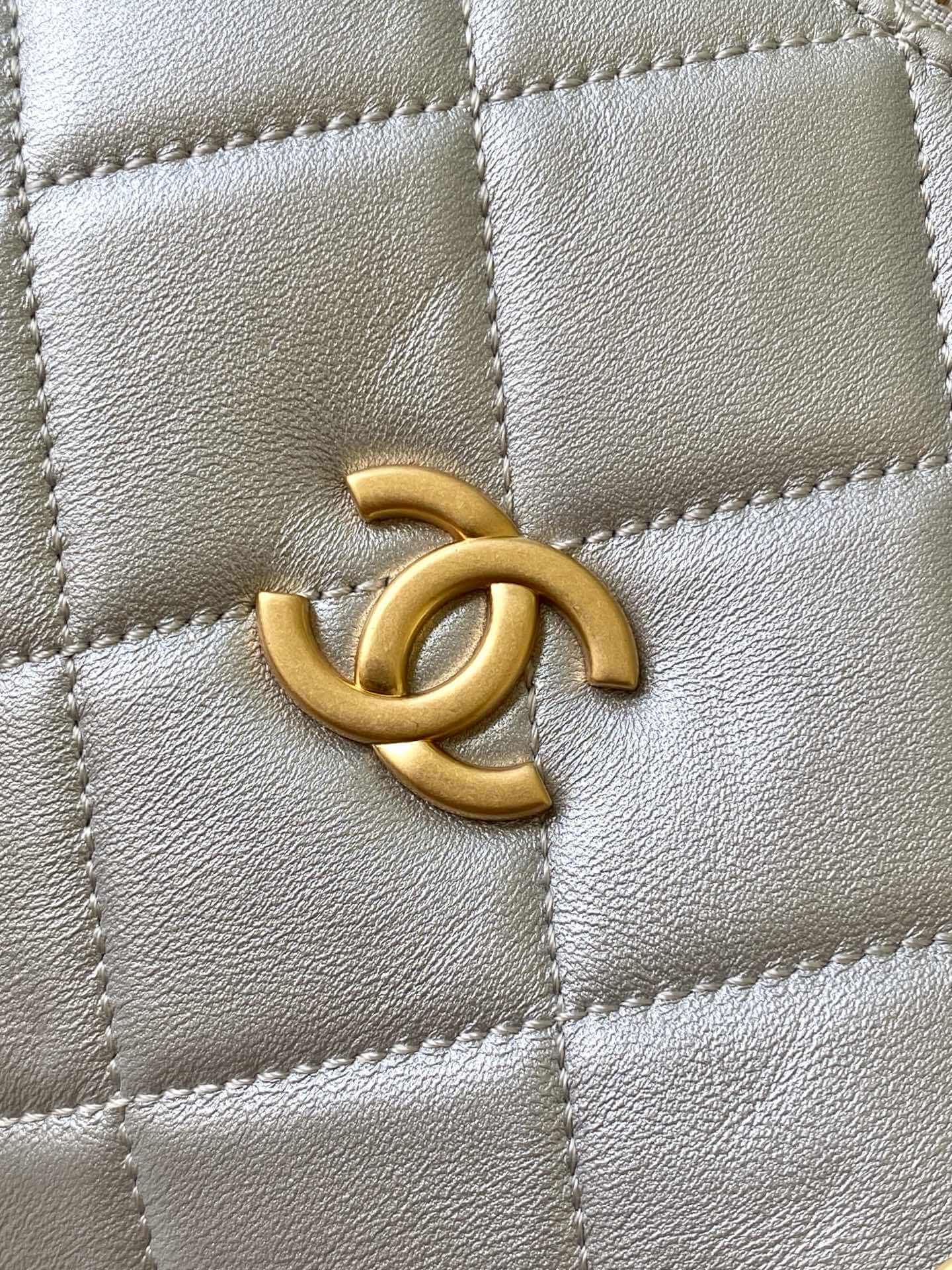 Chanel 25K Bowling Lambskin leather Shoulder Crossbody Bag - Image 51