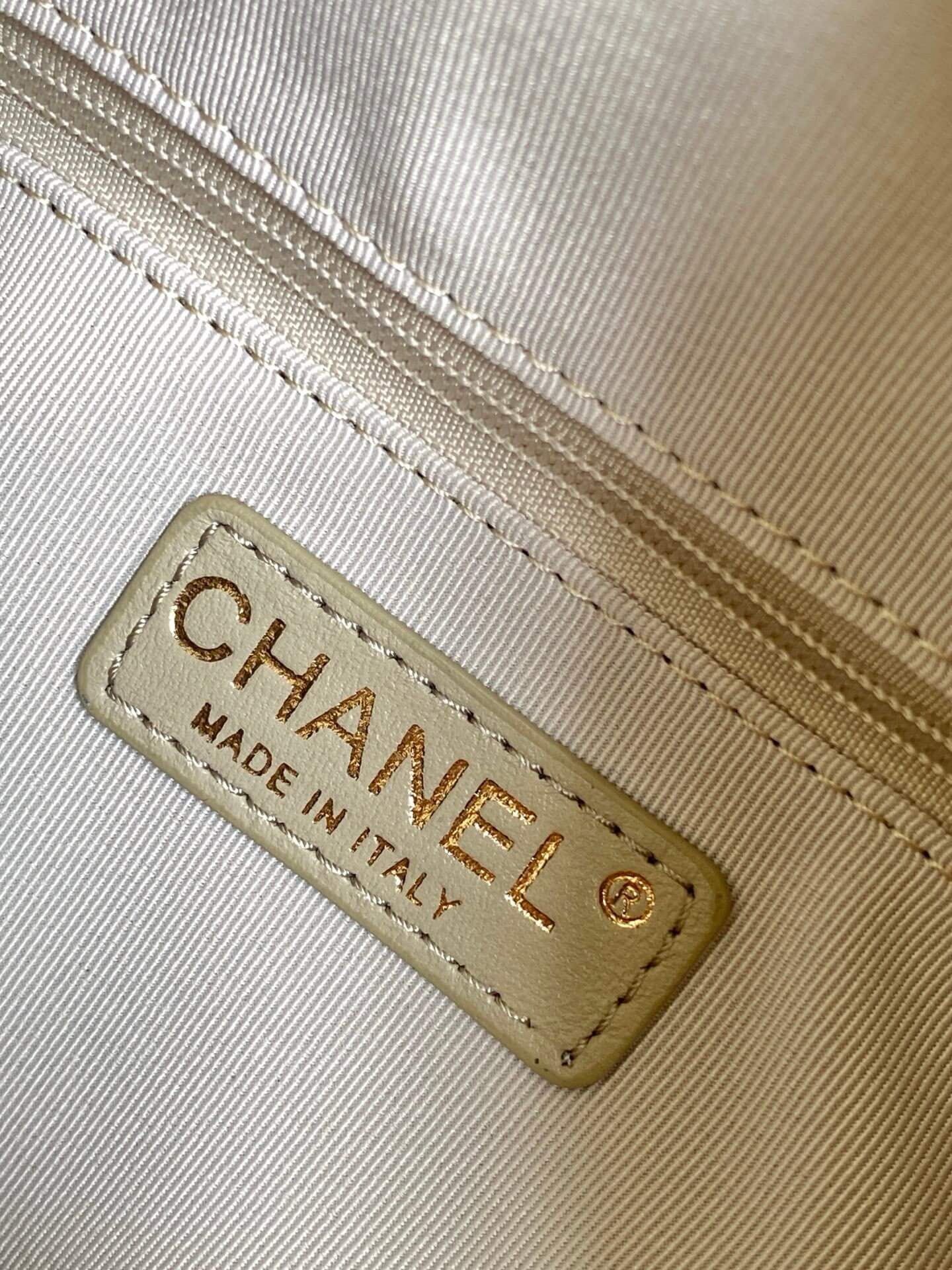 Chanel 25K Bowling Lambskin leather Shoulder Crossbody Bag - Image 59