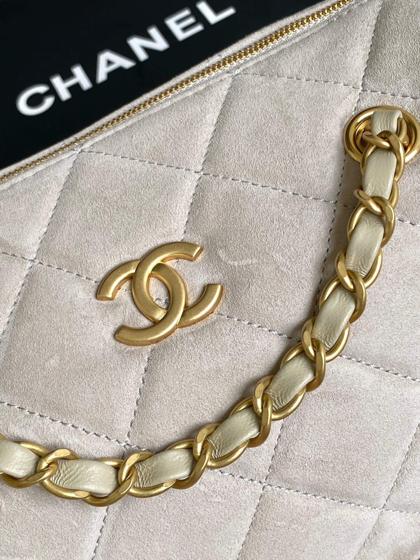 Chanel 25K Bowling Lambskin leather Shoulder Crossbody Bag - Image 60