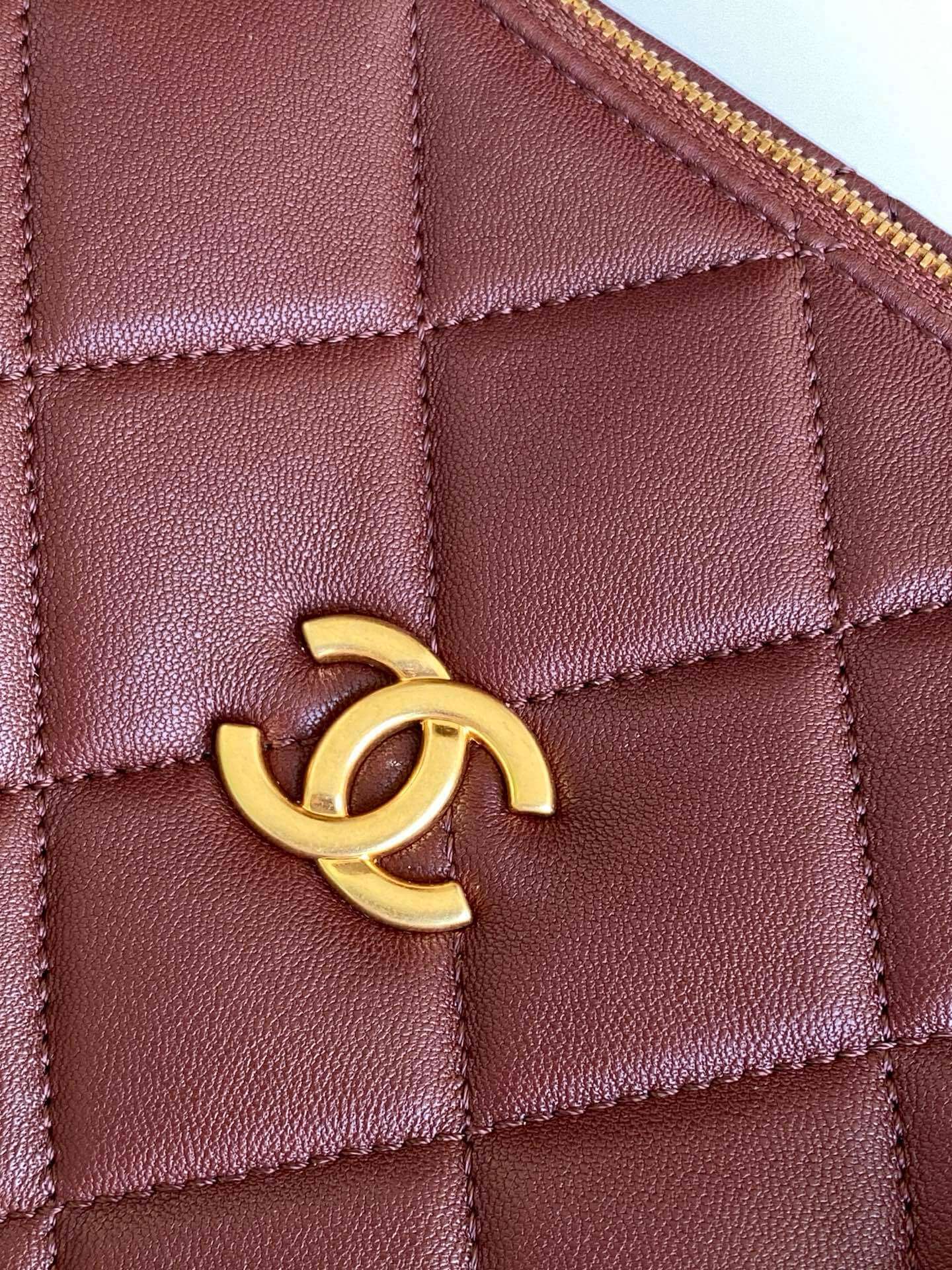 Chanel 25K Bowling Lambskin leather Shoulder Crossbody Bag - Image 24