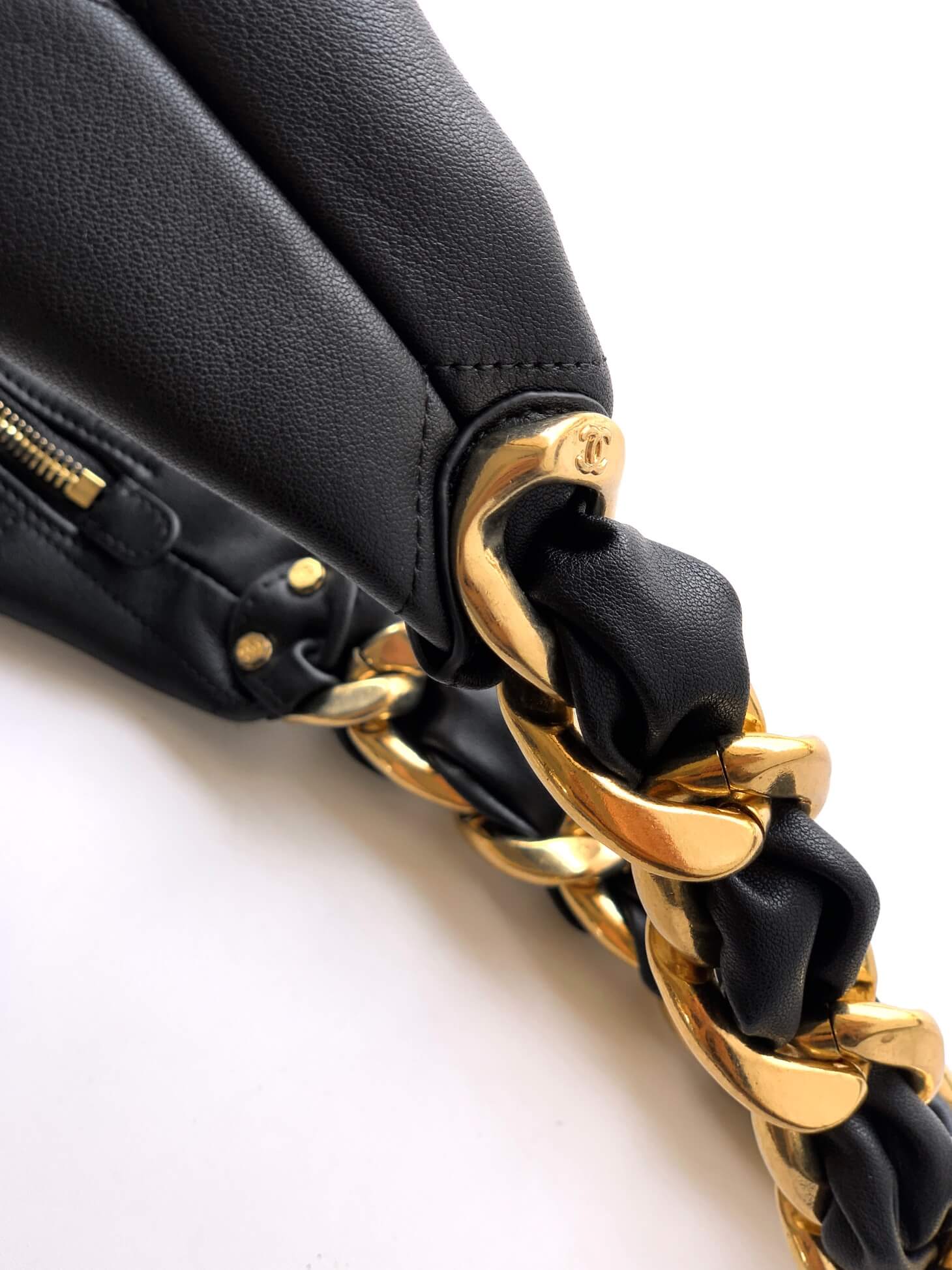 Chanel 25K Hobo Shiny Calfskin & Gold-Tone Metal Shoulder Bag - Image 7