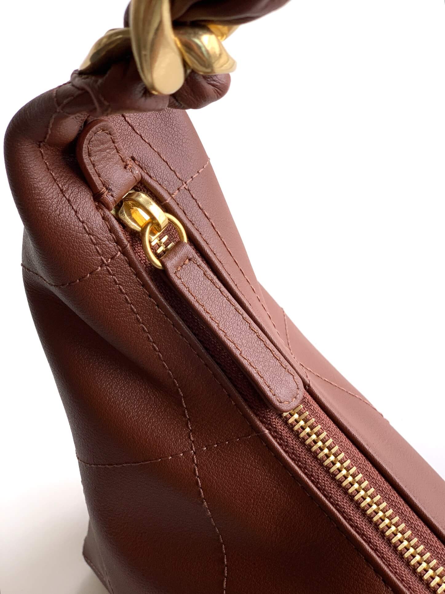 Chanel 25K Hobo Shiny Calfskin & Gold-Tone Metal Shoulder Bag - Image 33