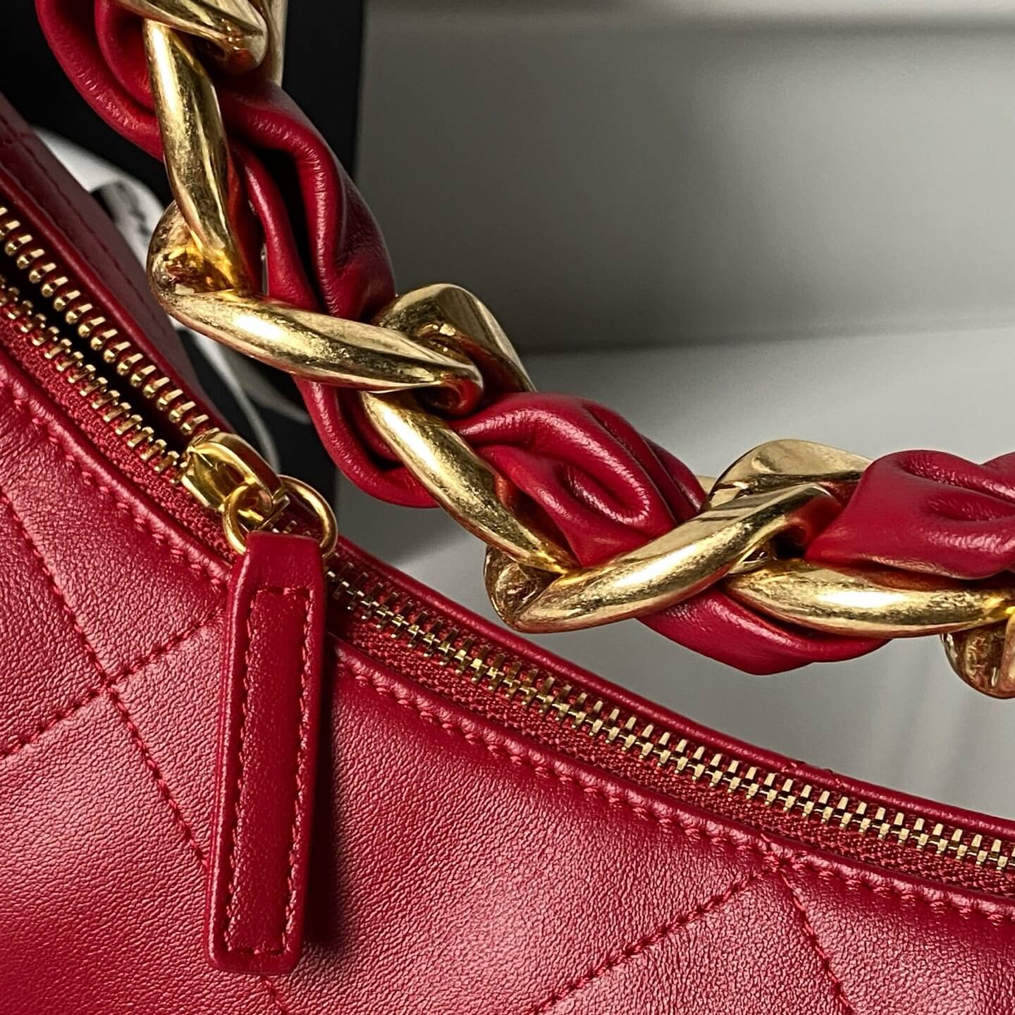 Chanel 25K Hobo Shiny Calfskin & Gold-Tone Metal Shoulder Bag - Image 21